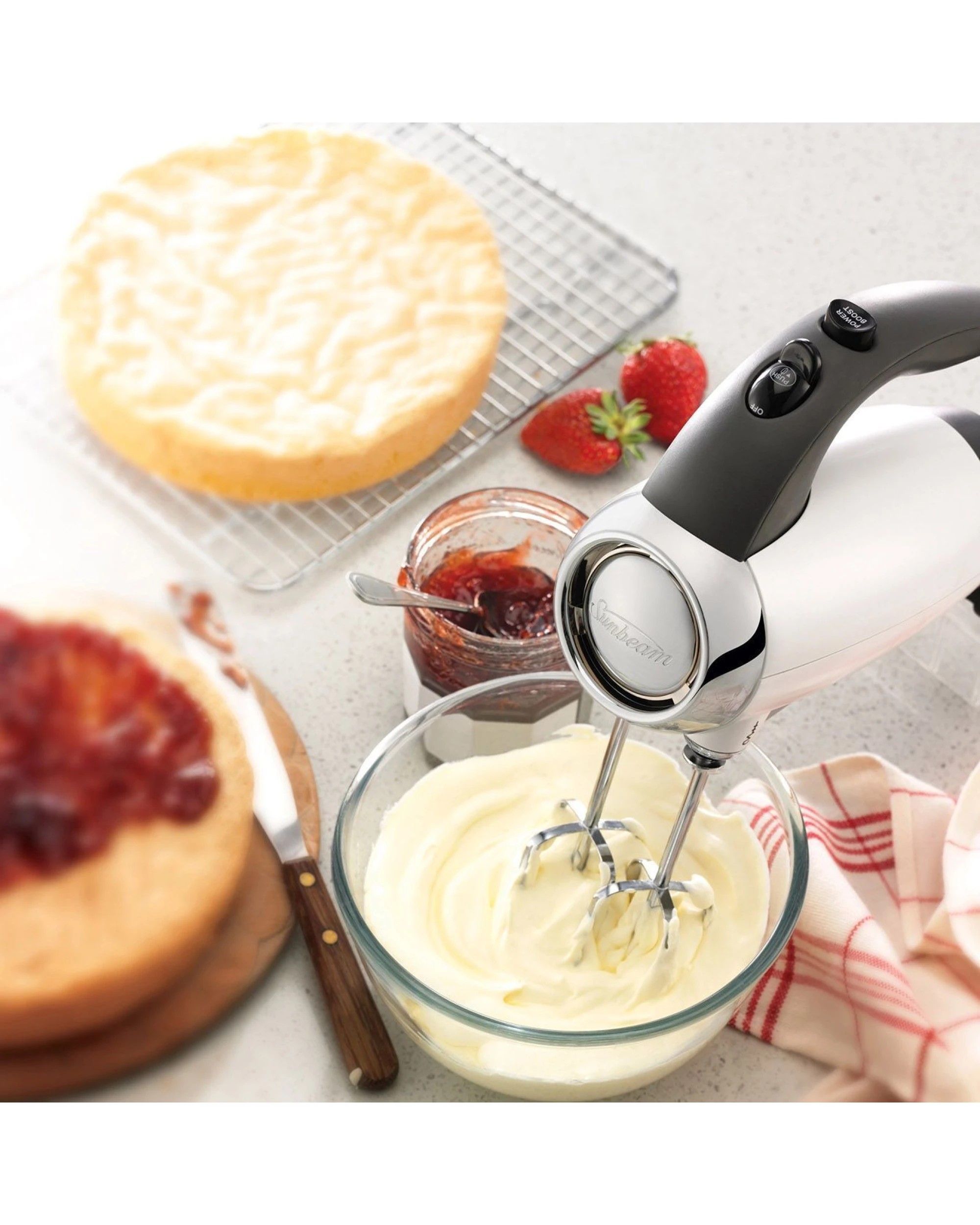 3 Sunbeam Mixmaster Electric Hand Mixer with Beater Attachments, 3 of 3