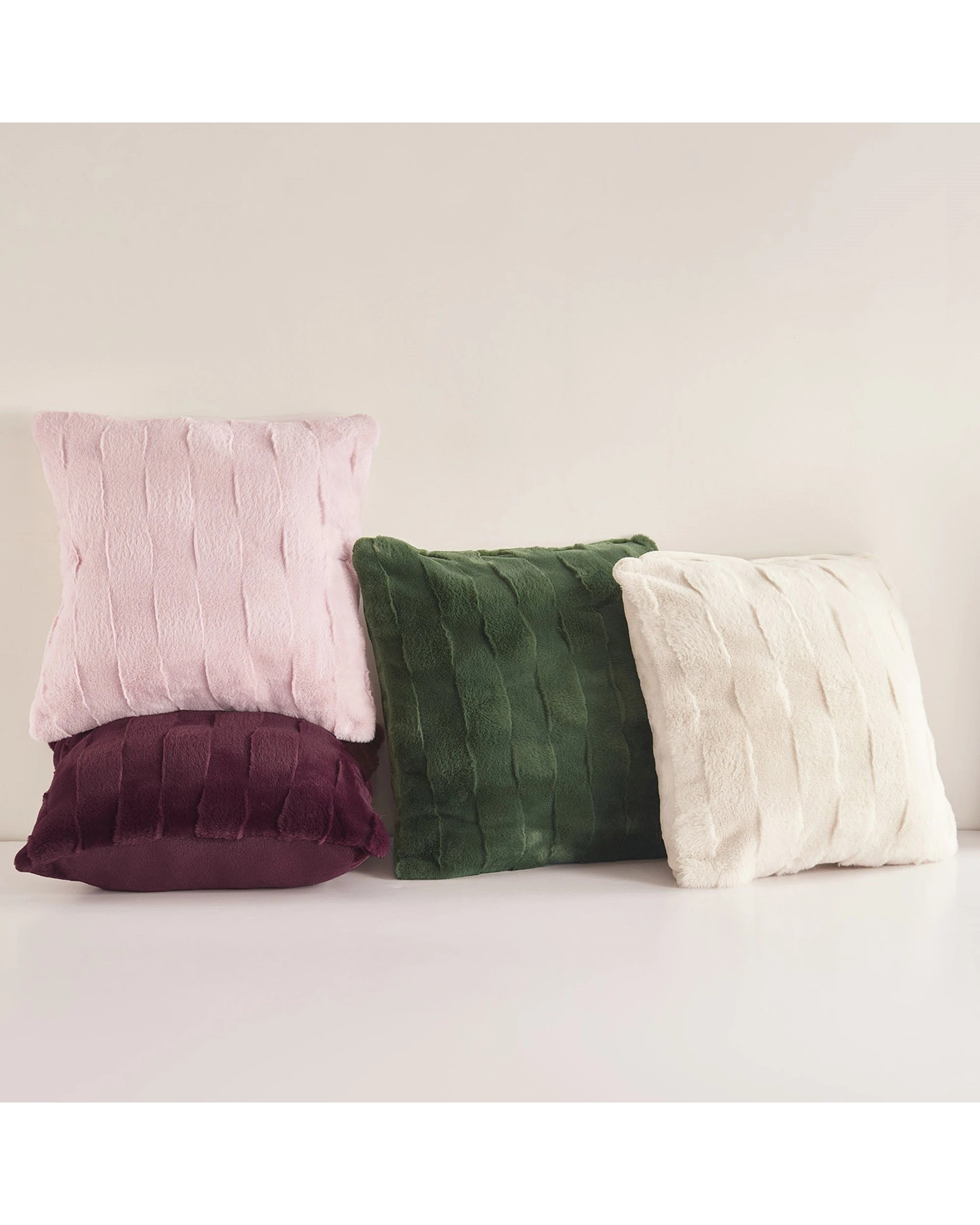 4 Dreamaker Basketweave Faux Fur Cushion 50x50cm - Blush Pink, 4 of 4