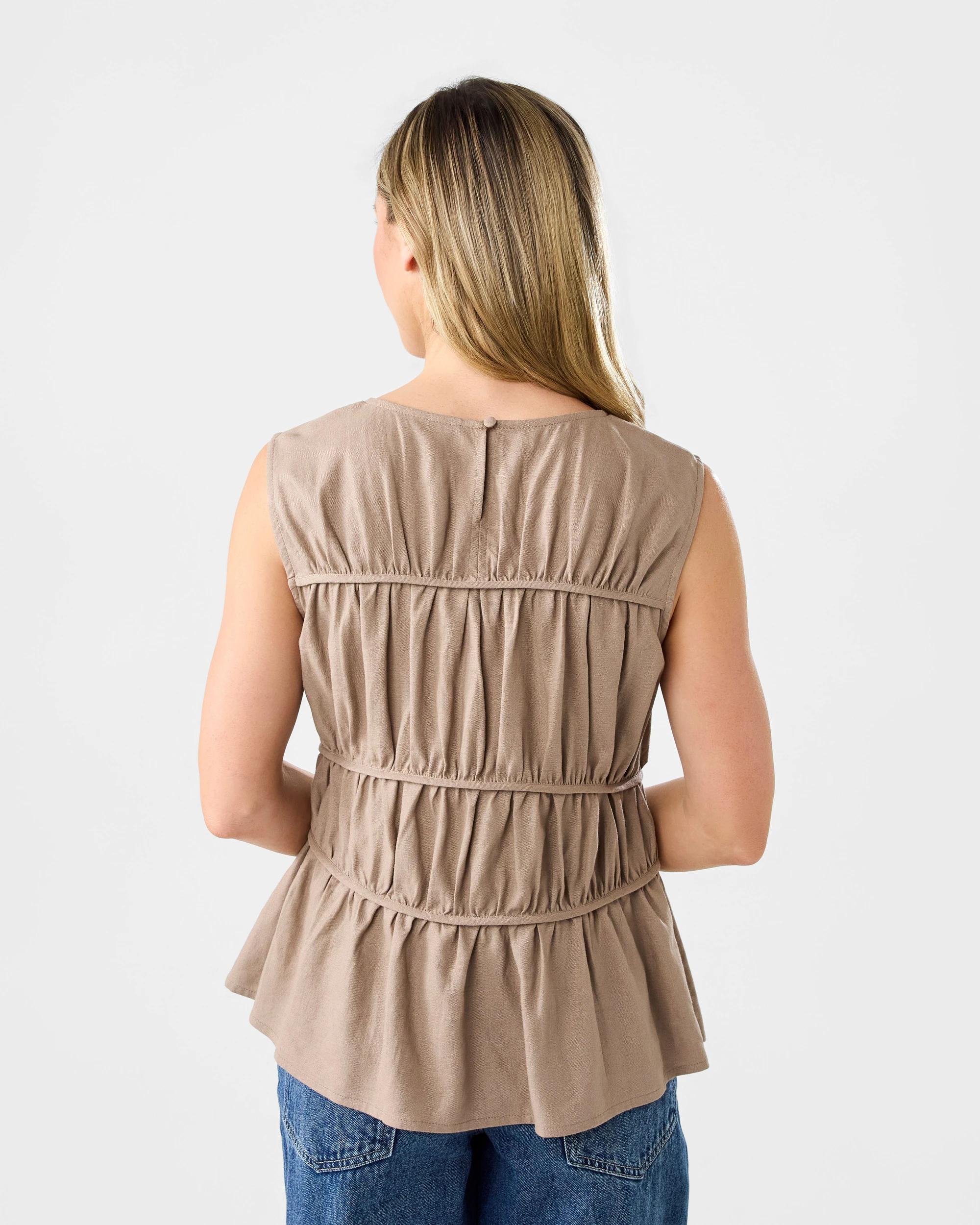 3 Sleeveless Linen Blend Ruched Top Dsrt Taupe, 3 of 6