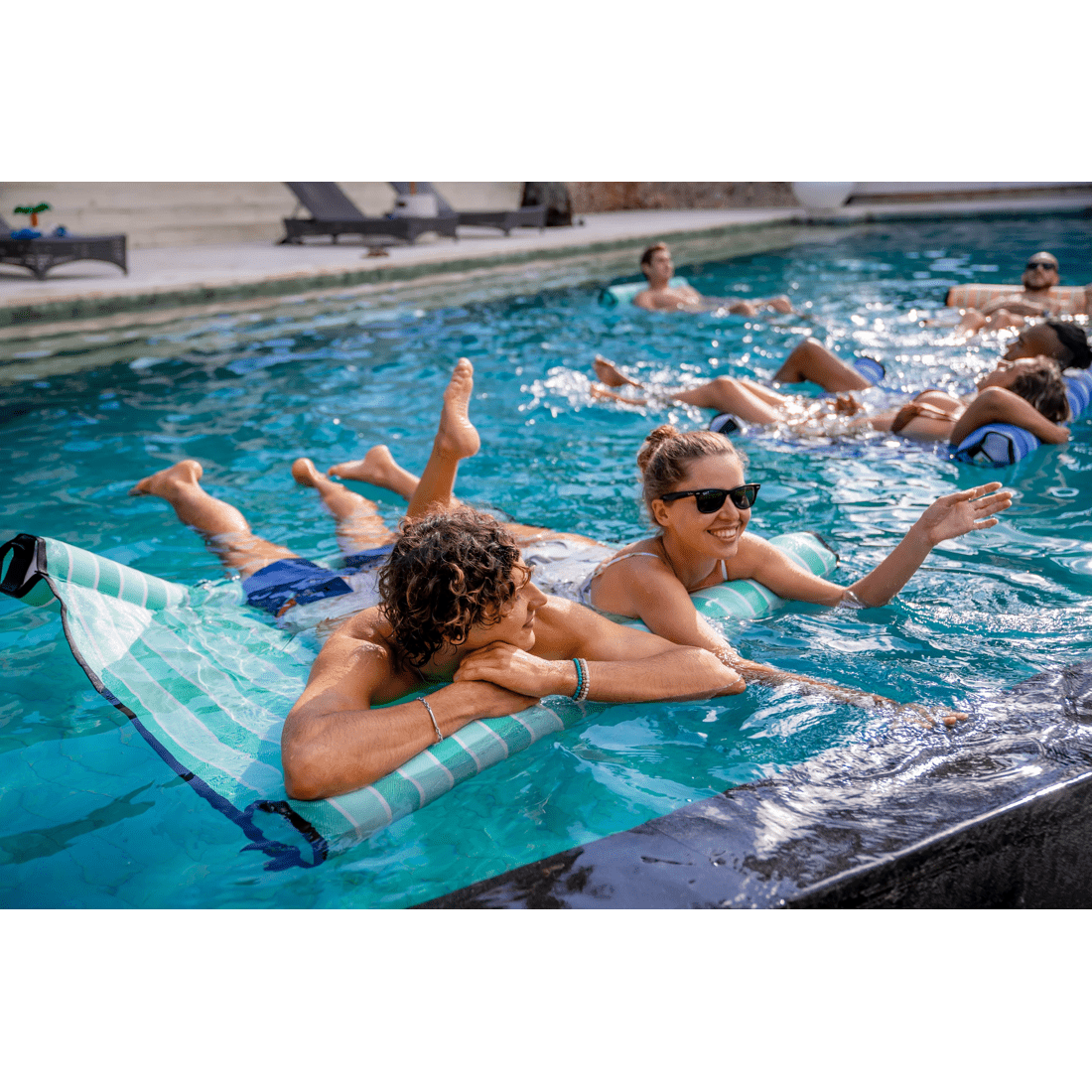 4 Acquaboss Double Water Hammock, 4 of 8