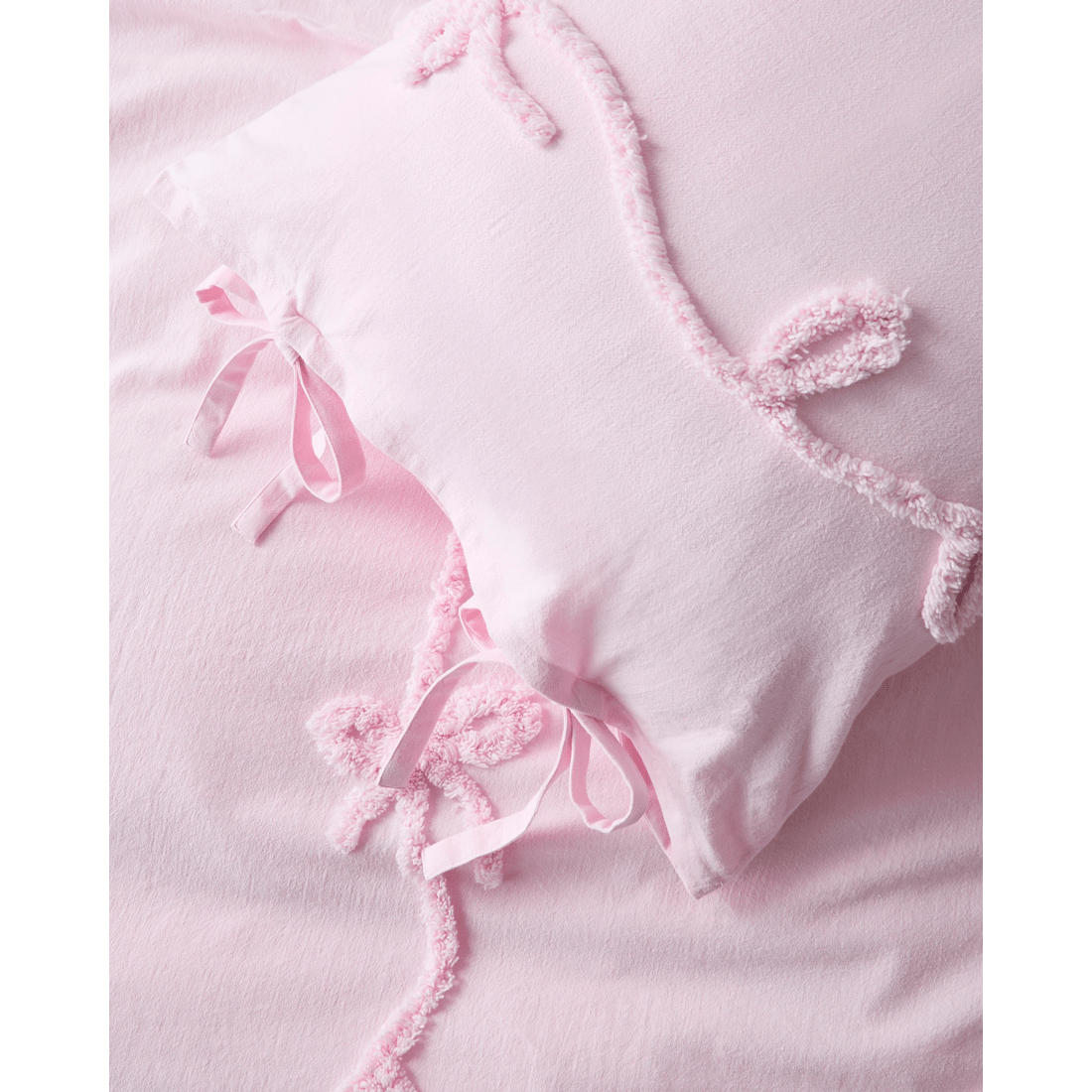 3 Target Bonnie Bows Textured Quilt Cover Set
 - Queen Bed
 - Pink, 3 of 3