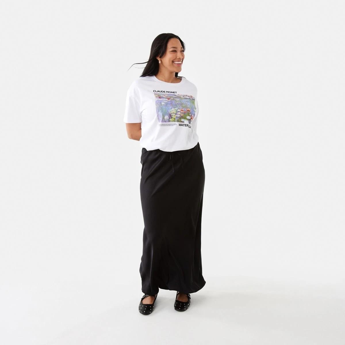 2 Short Sleeve Claude Monet License T-shirt Monet, 2 of 9