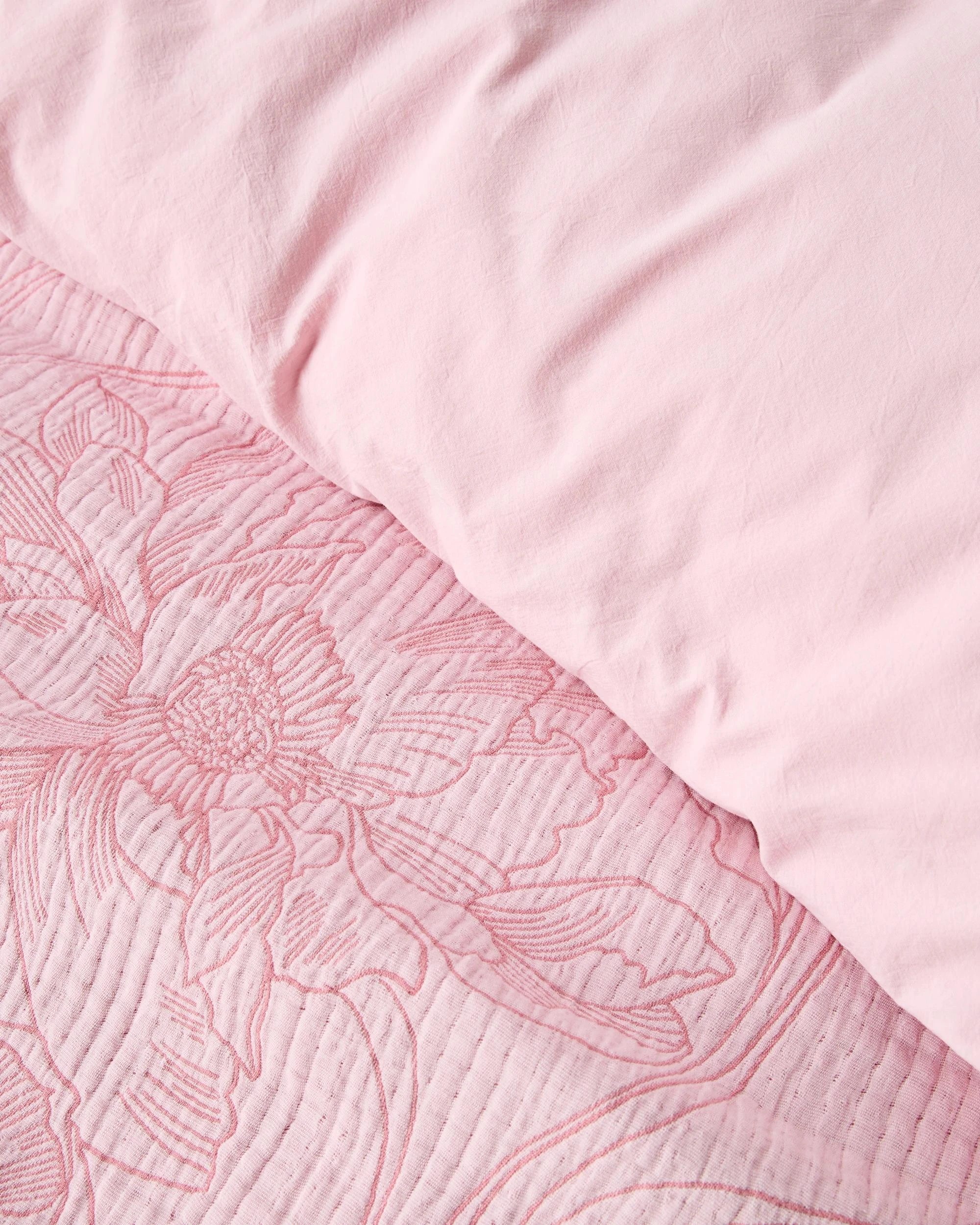 3 Target Dayna Floral Textured Quilt Cover Set - Super King Bed - Pink, 3 of 3