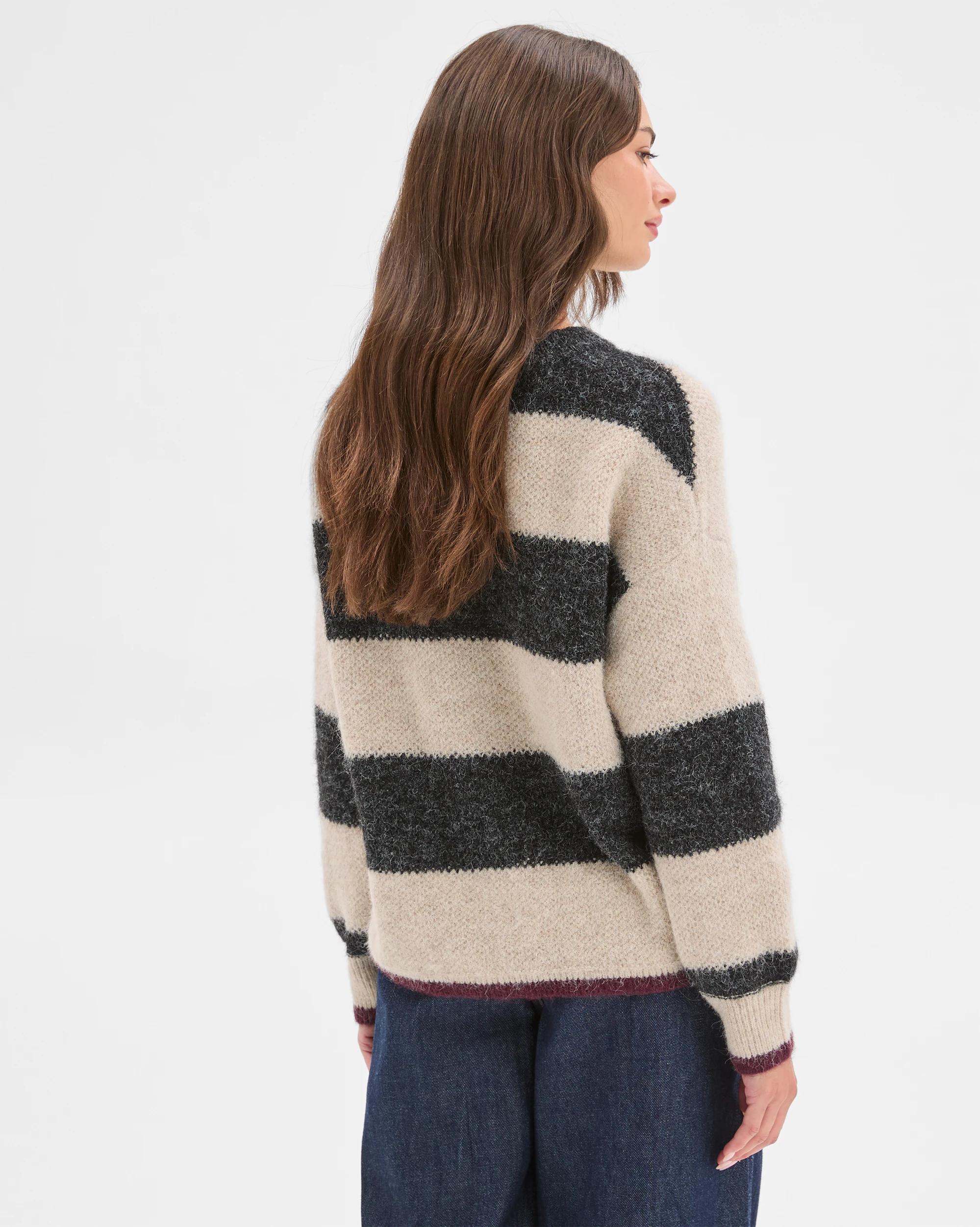 8 Target Petites Petites Crew Neck Honeycomb Stitch Jumper , 8 of 8