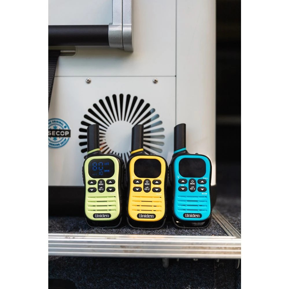 7 Uniden UH45 Max 2 Way UHF Radio 3 Pack, 7 of 7