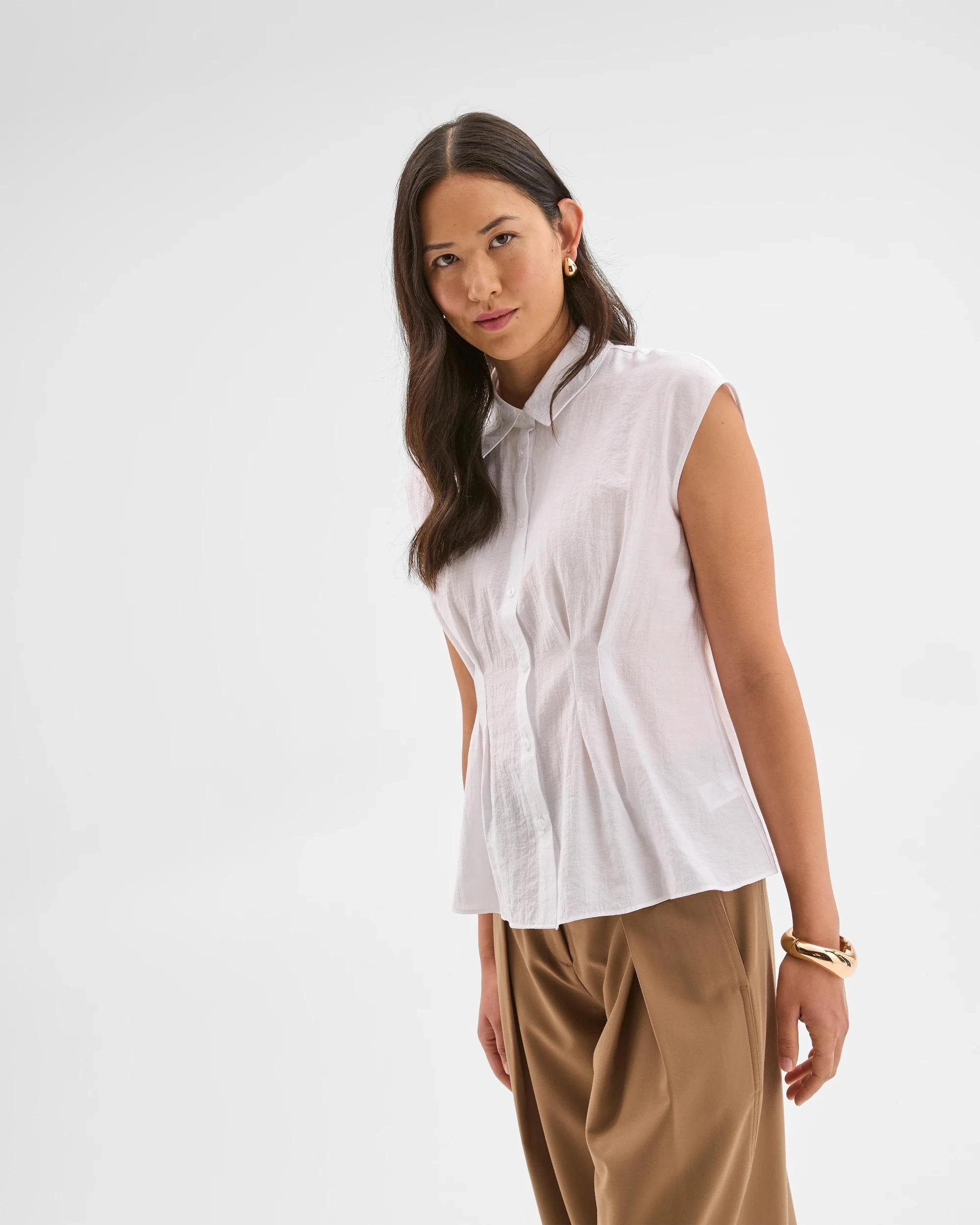 4 Preview Sleeveless Waist Tuck Shirt BRILLIANT WHITE, 4 of 8