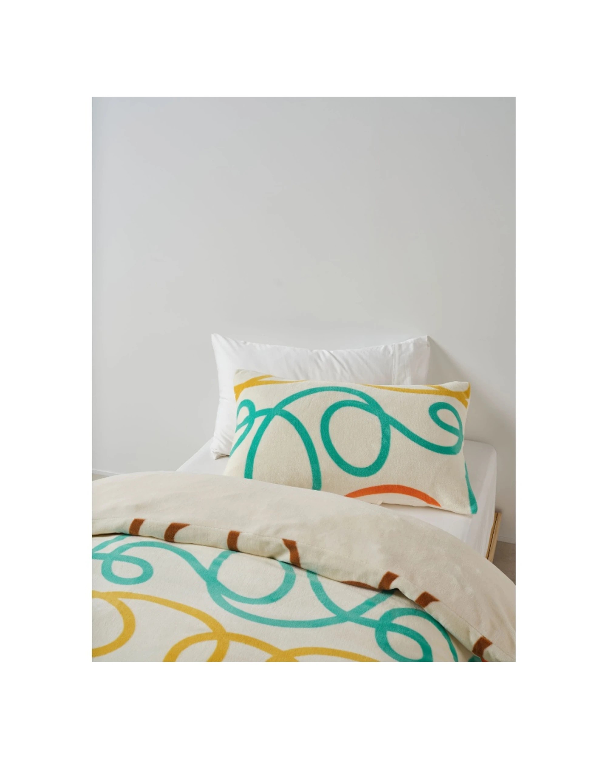 4 Linen House Kids Quilt Cover Home Bedding Set Squiggle - Single Bed - Multi, 4 of 5