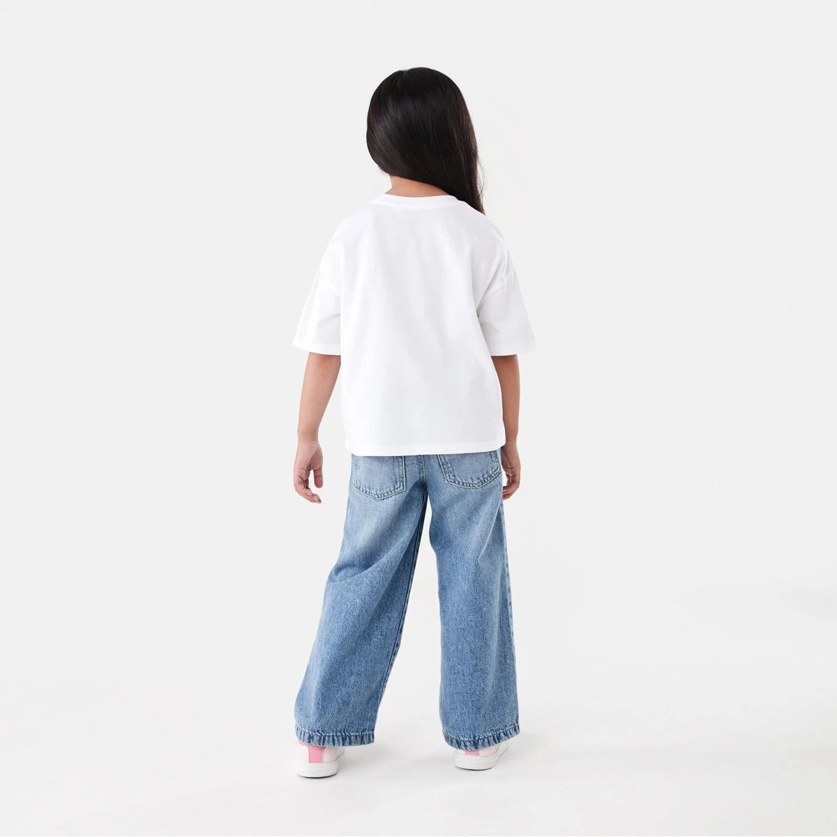 6 Short Sleeve Oversized Applique T-shirt Cherry, 6 of 8