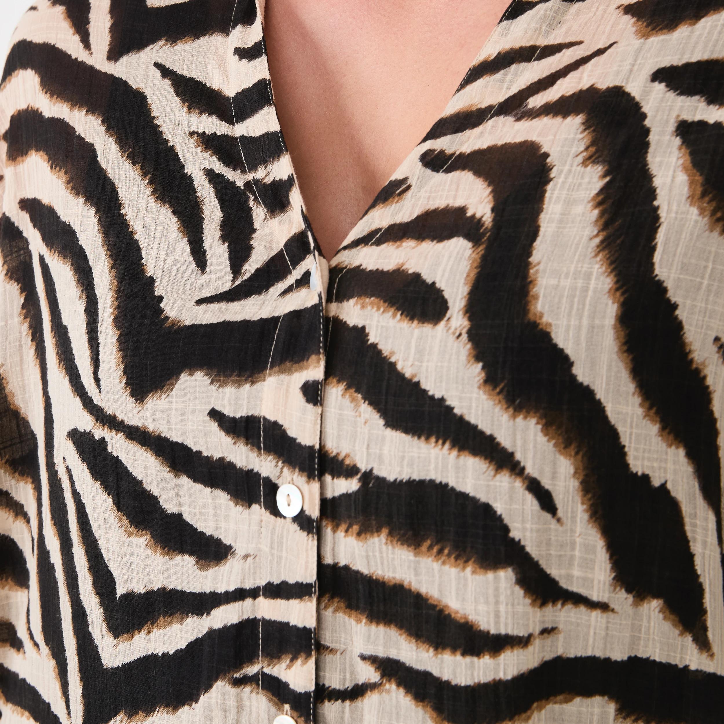 7 Cover Up Shirt Zebra, 7 of 8