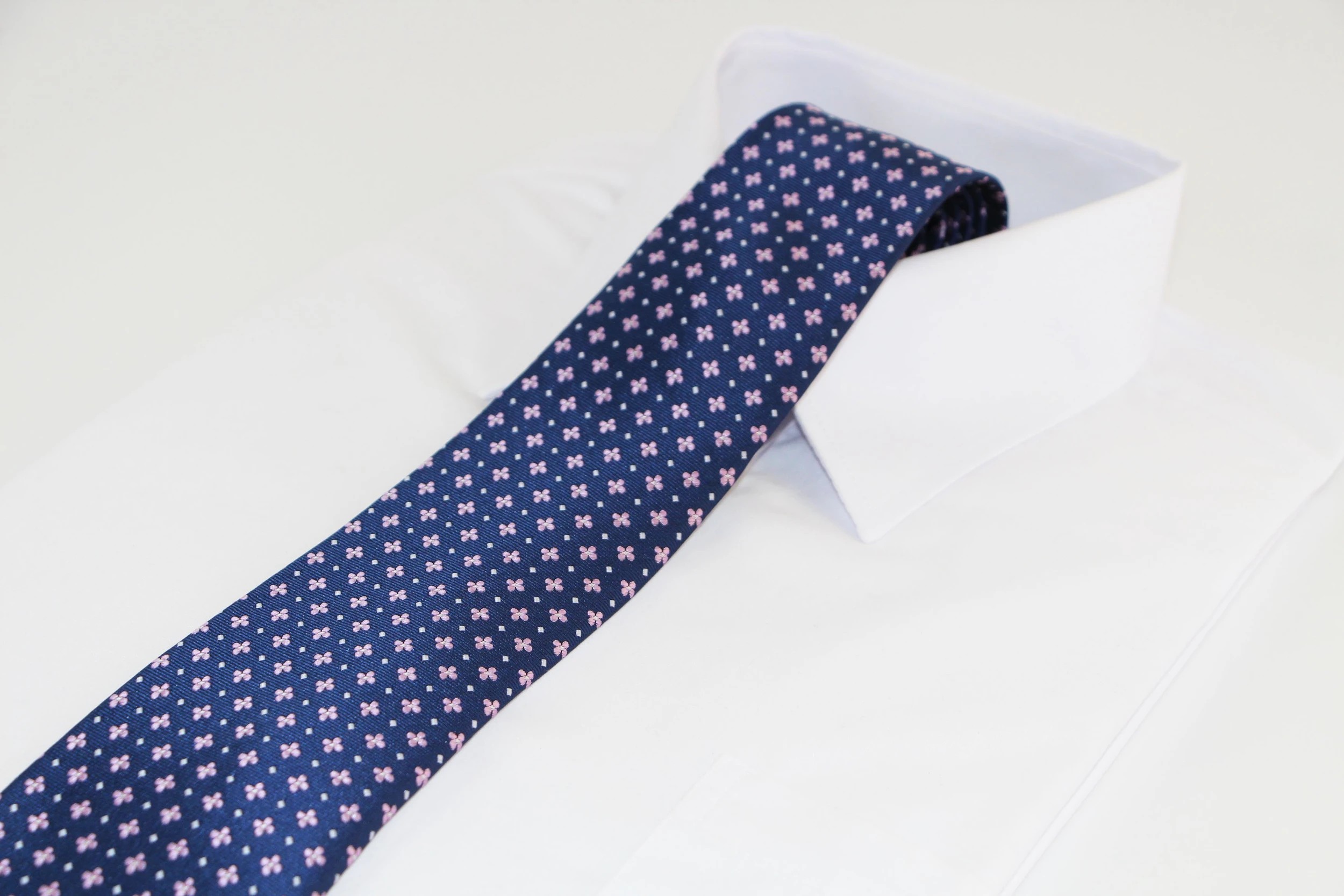 3 Zasel Mens Navy With Light Pink Flower Patterned 8cm Neck Tie - Multi, 3 of 3