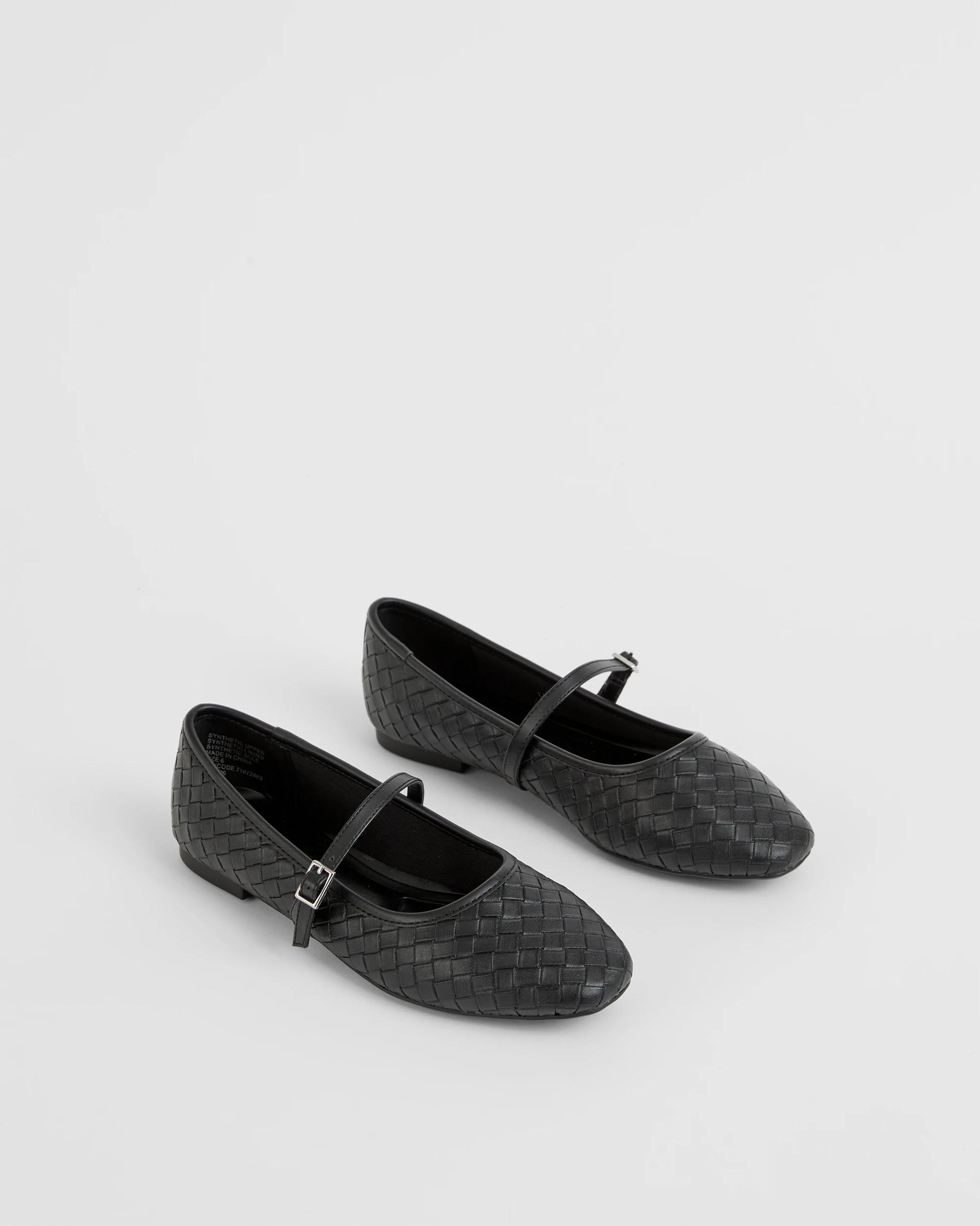 2 Target Woman Easy Wear Ballet Flat BLACK PU WEAVE, 2 of 3