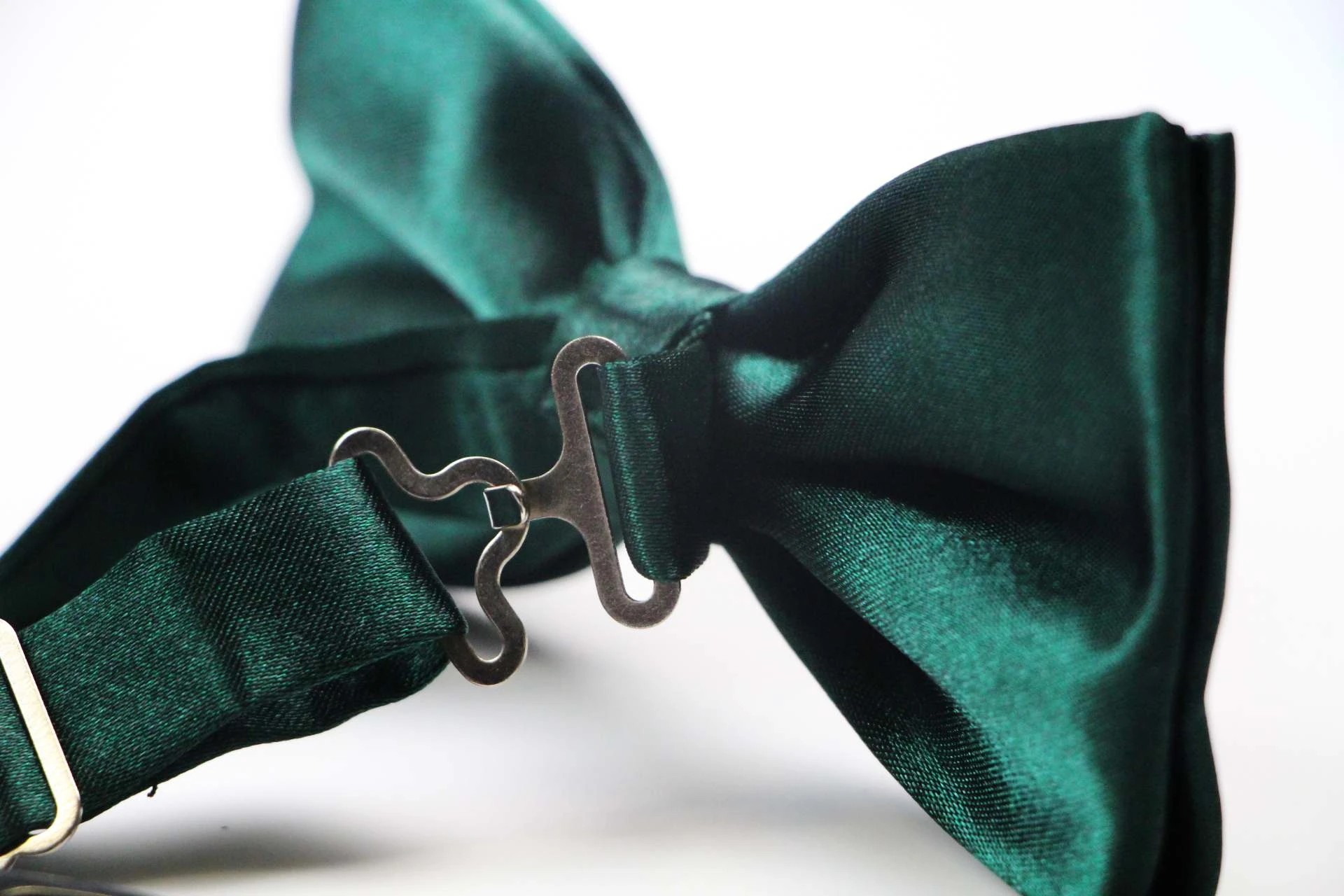 2 Zasel Mens Bottle Green Solid Plain Colour Bow Tie - Green, 2 of 5