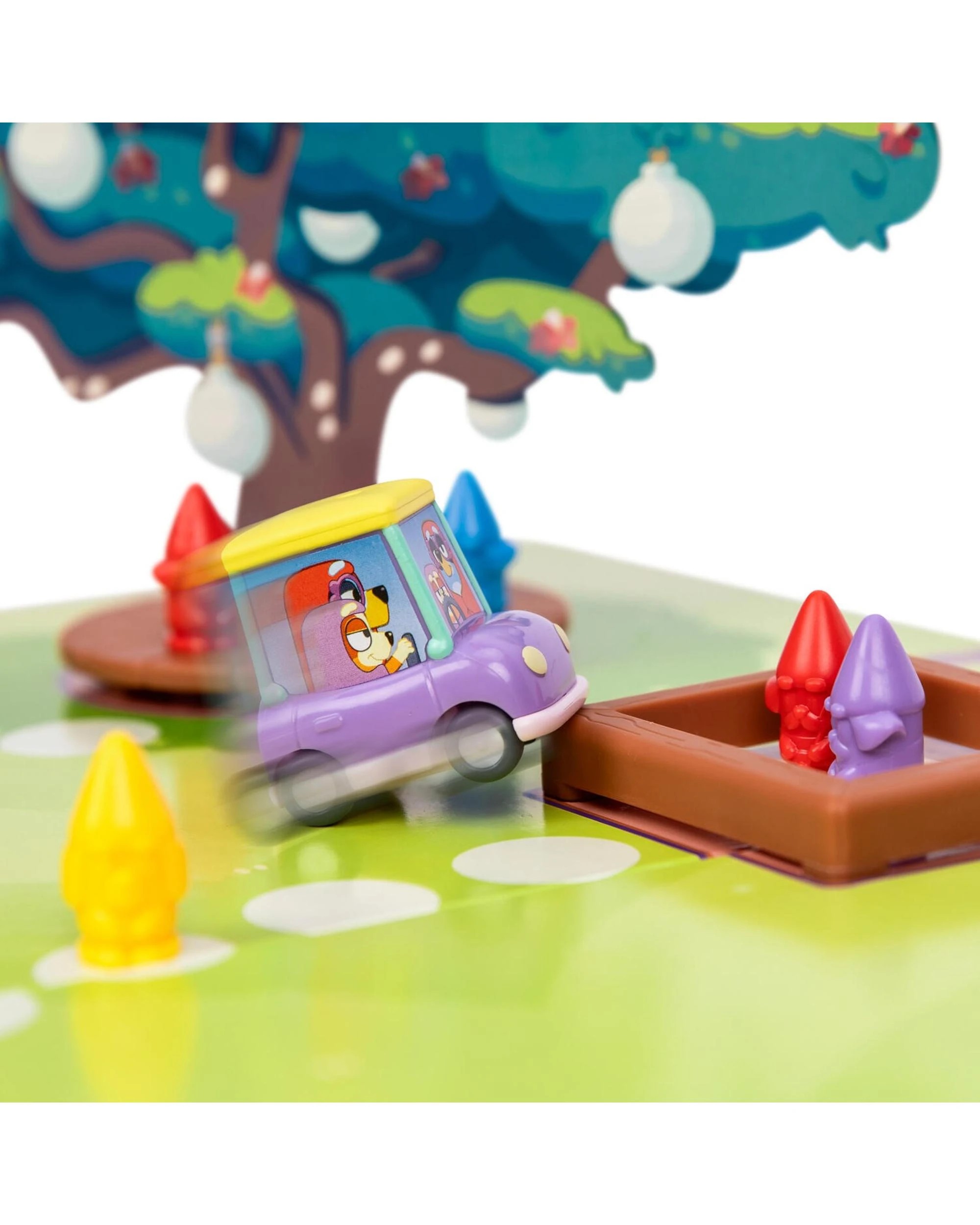 5 Bluey Here Come the Grannies Board Game, 5 of 8