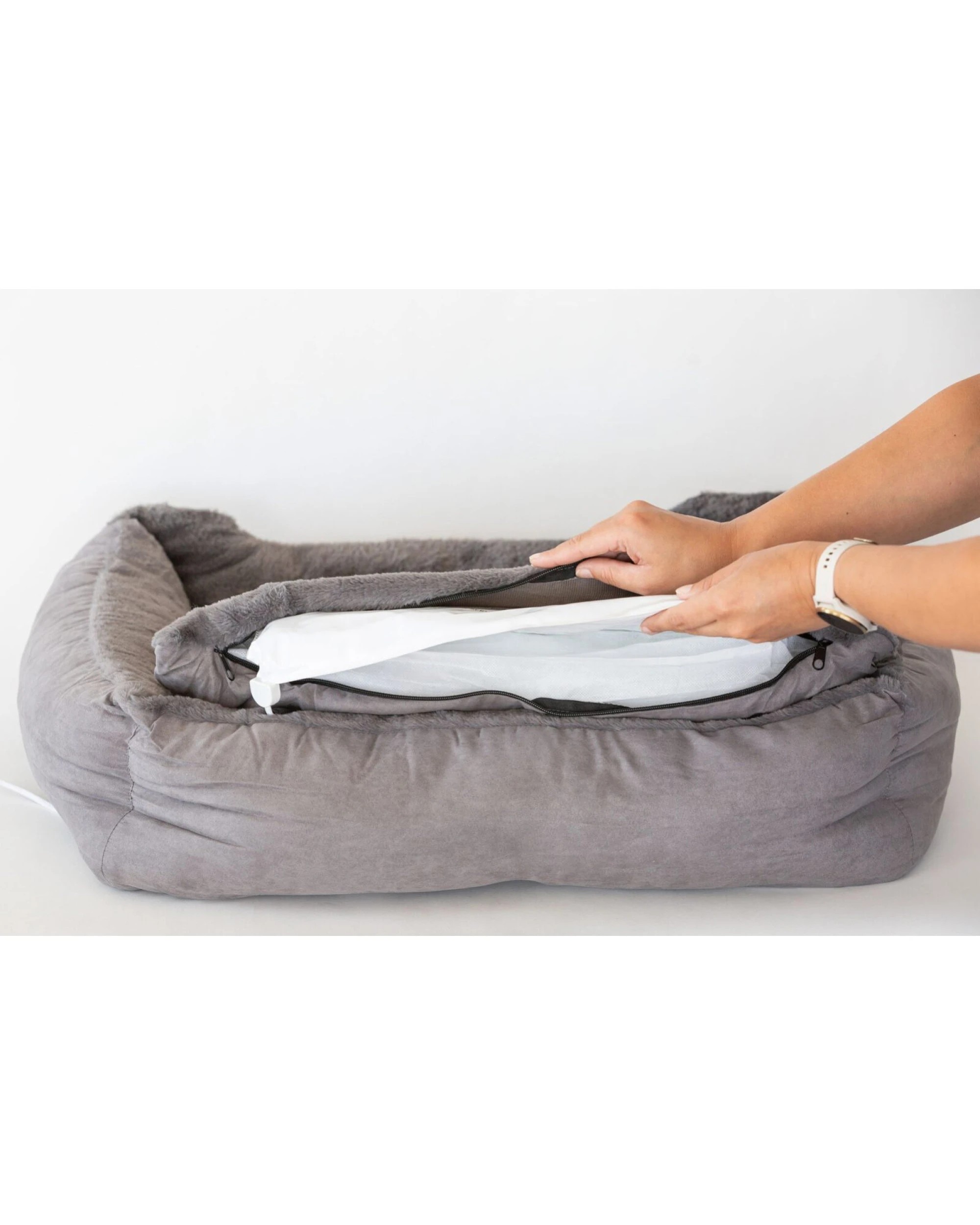 3 Hacienda Easy to Clean Electric Heated Rabbit Faux Fur Covering Pet Bed - Medium, 3 of 9