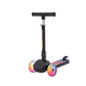 Light Up Tri Scooter - Black