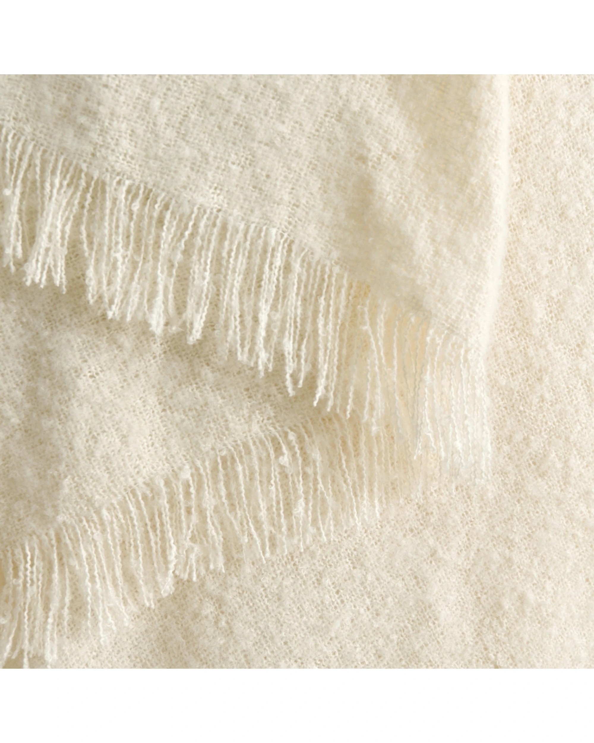 4 Cadence & Co. Amelie Super Soft Boucle Throw 180x200cm - Ivory, 4 of 5