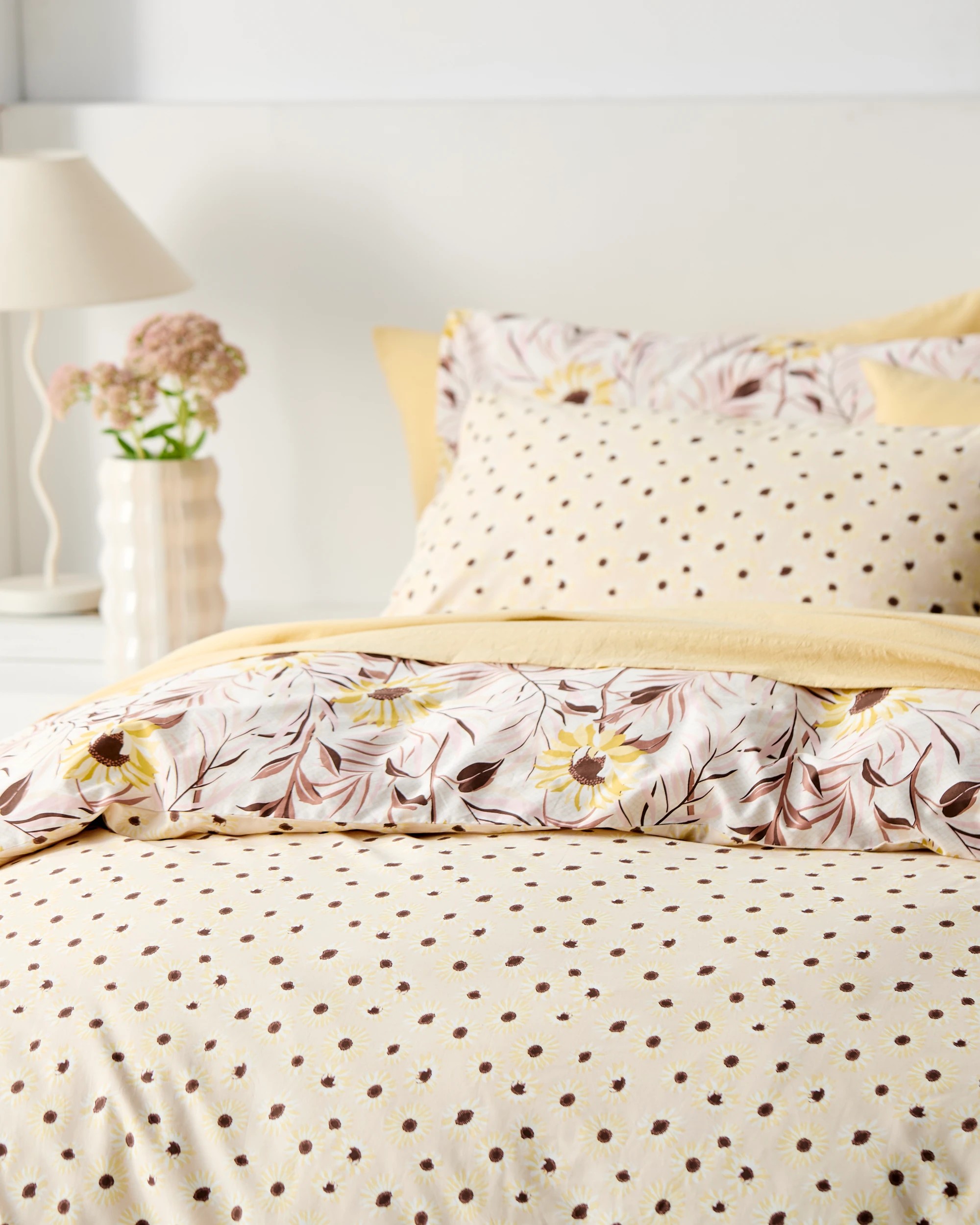 4 Target Maxie Sunflower Australian Cotton Quilt Cover Set - Double Bed - Yellow, 4 of 9