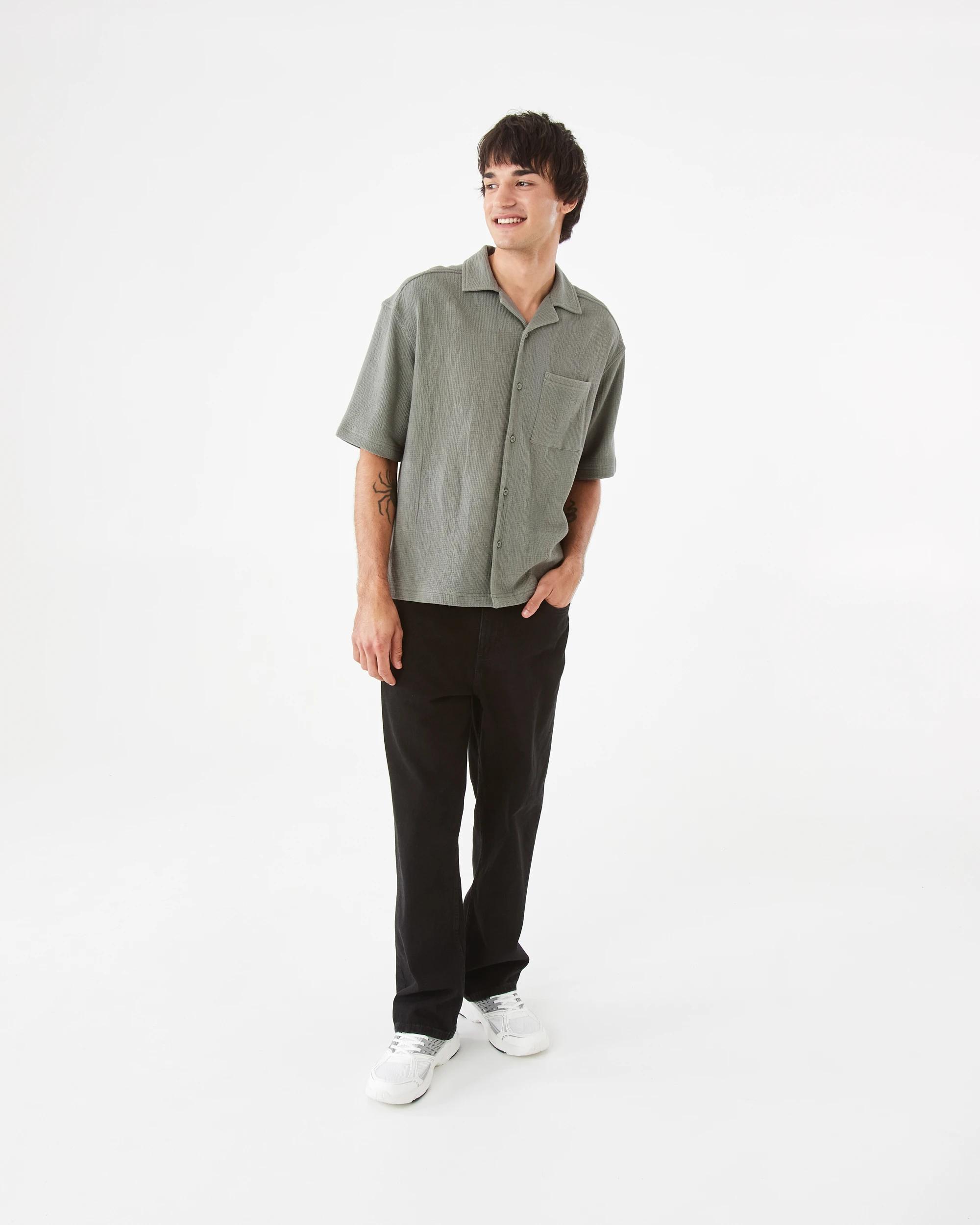 2 Short Sleeve Boxy Shirt Grn Moss, 2 of 8