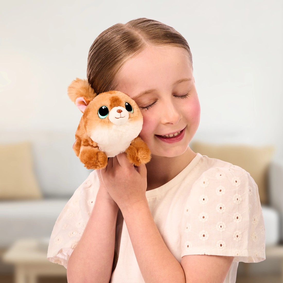 8 Little Live Pets My Kitty's Home Minis Playset, 8 of 10