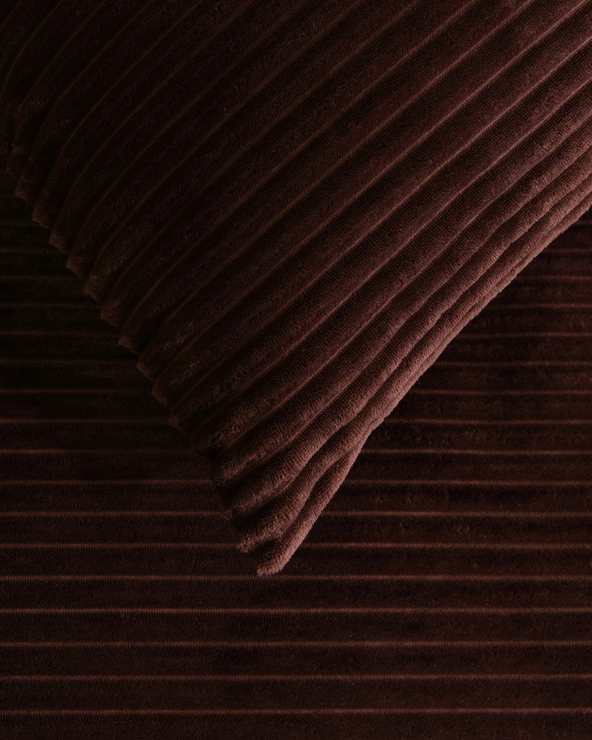 4 Dreamaker Embossed Fleece Quilt Cover Set - Single Bed - Chocolate, 4 of 6