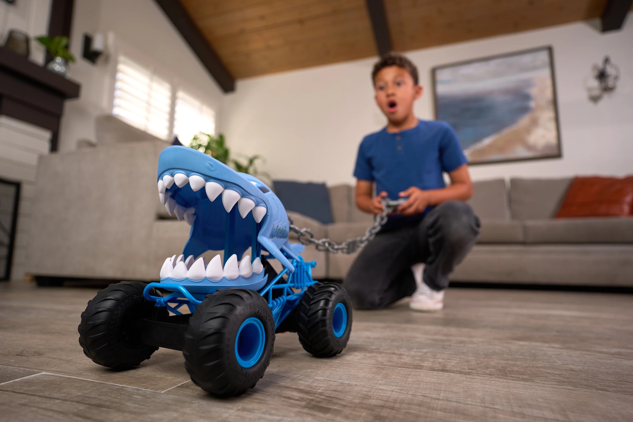 9 Monster Jam Chomping Megalodon RC Truck, 9 of 10