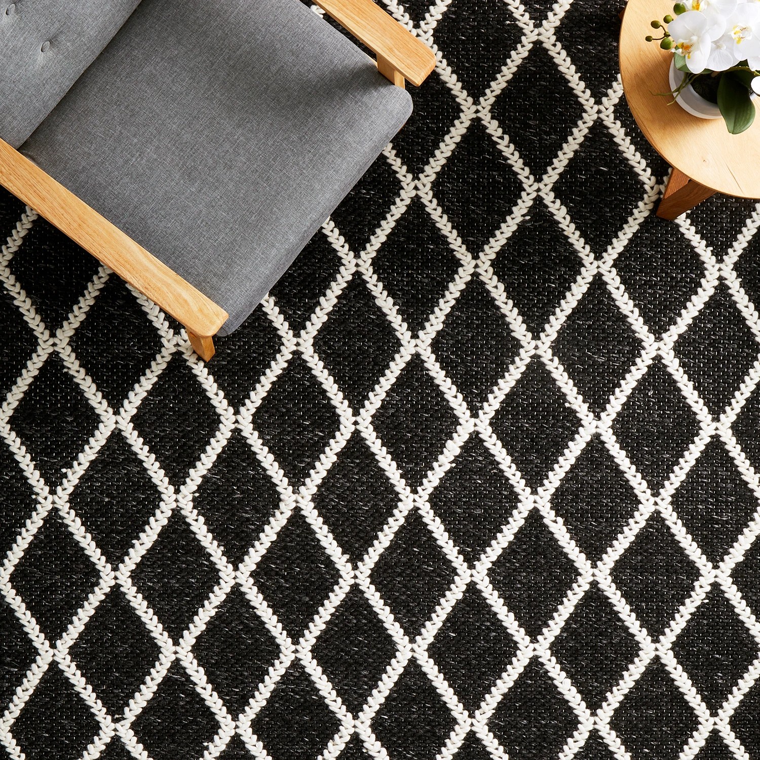 1 Common Ground Rugs Valor 320x230cm - Extra Large Hand Loomed Floor Rug - Black, 1 of 9