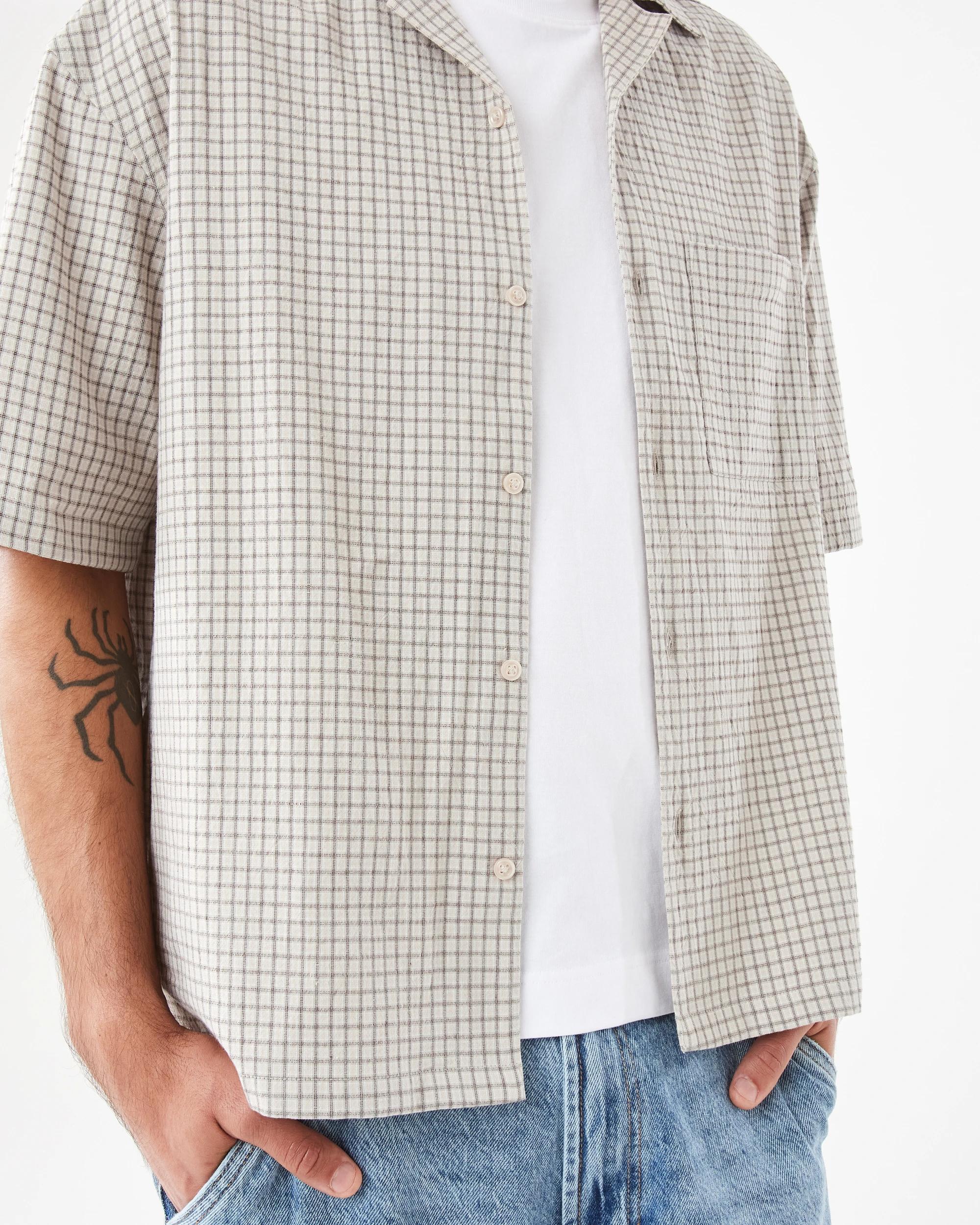 8 Short Sleeve Boxy Check Shirt Bge Check, 8 of 10