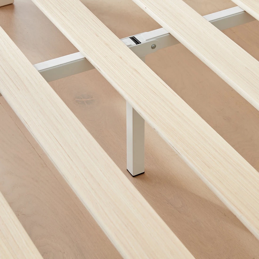 8 Queen Bed Hamptons Bed Frame, 8 of 10