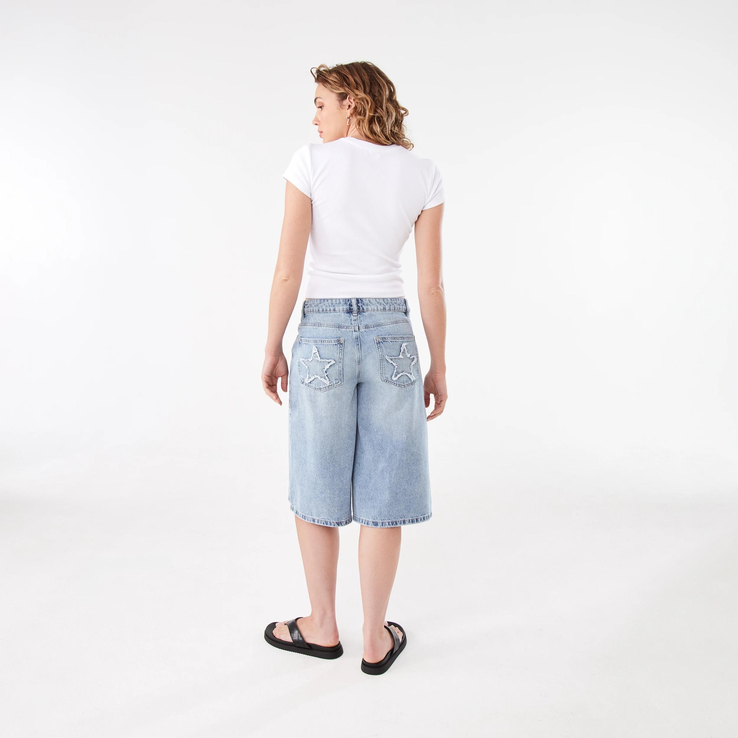 6 Baggy Bermuda Shorts Light Wash, 6 of 10