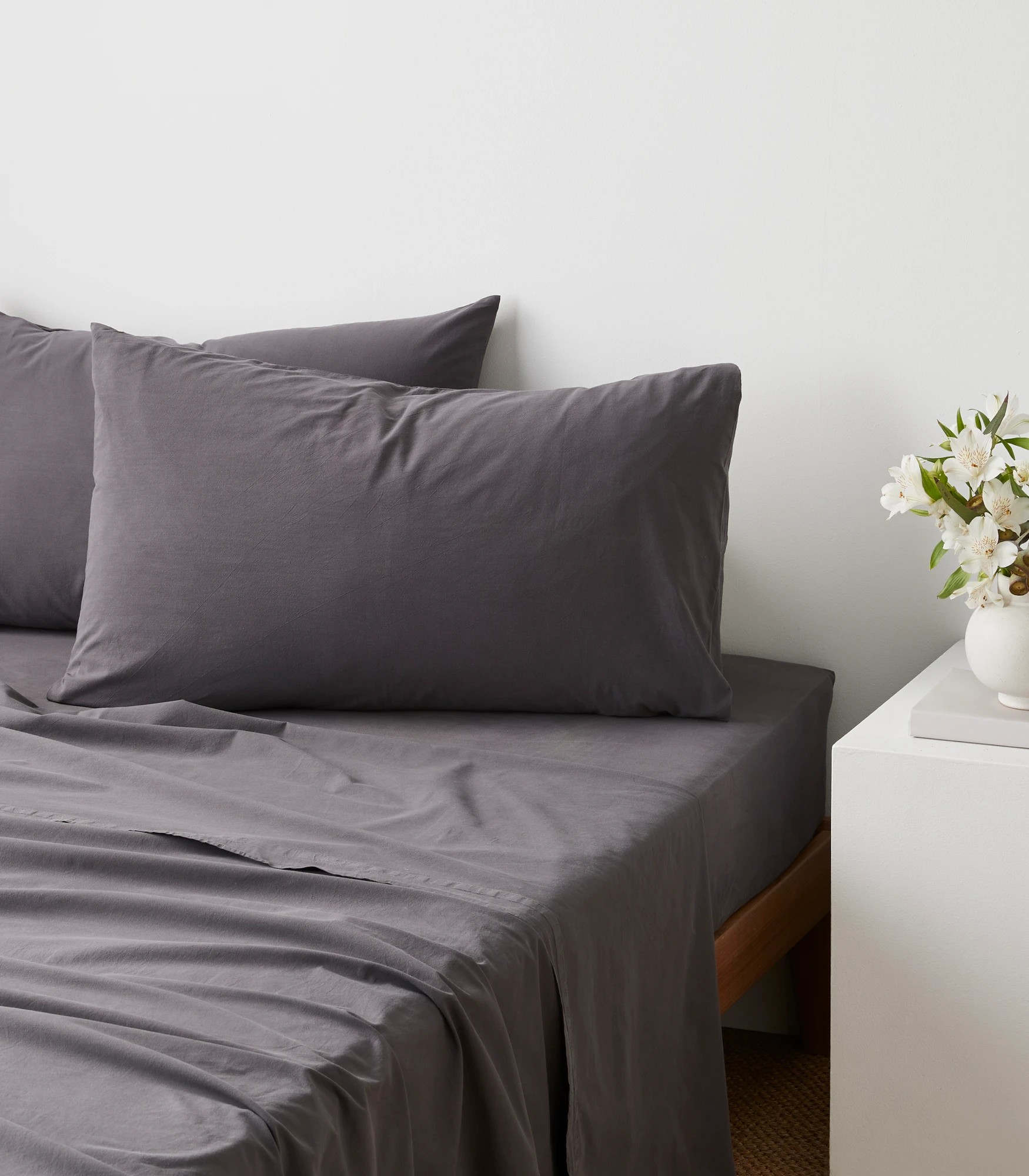 1 Arlo Stonewash Sheet Set - King Bed - Grey, 1 of 3