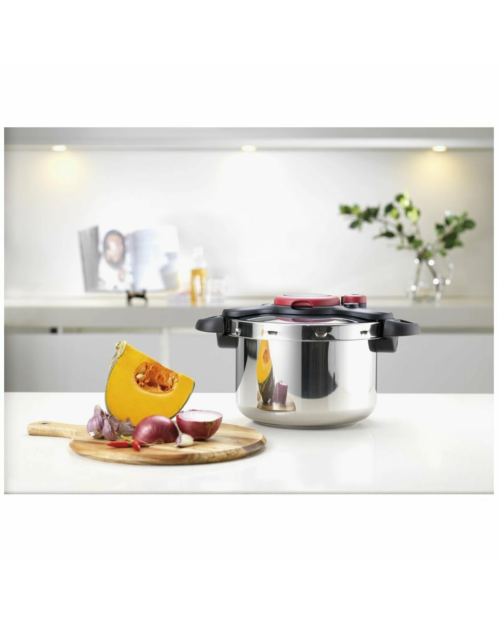 4 Tefal 7.5L Clipso Minut' Easy Pressure Cooker, 4 of 5