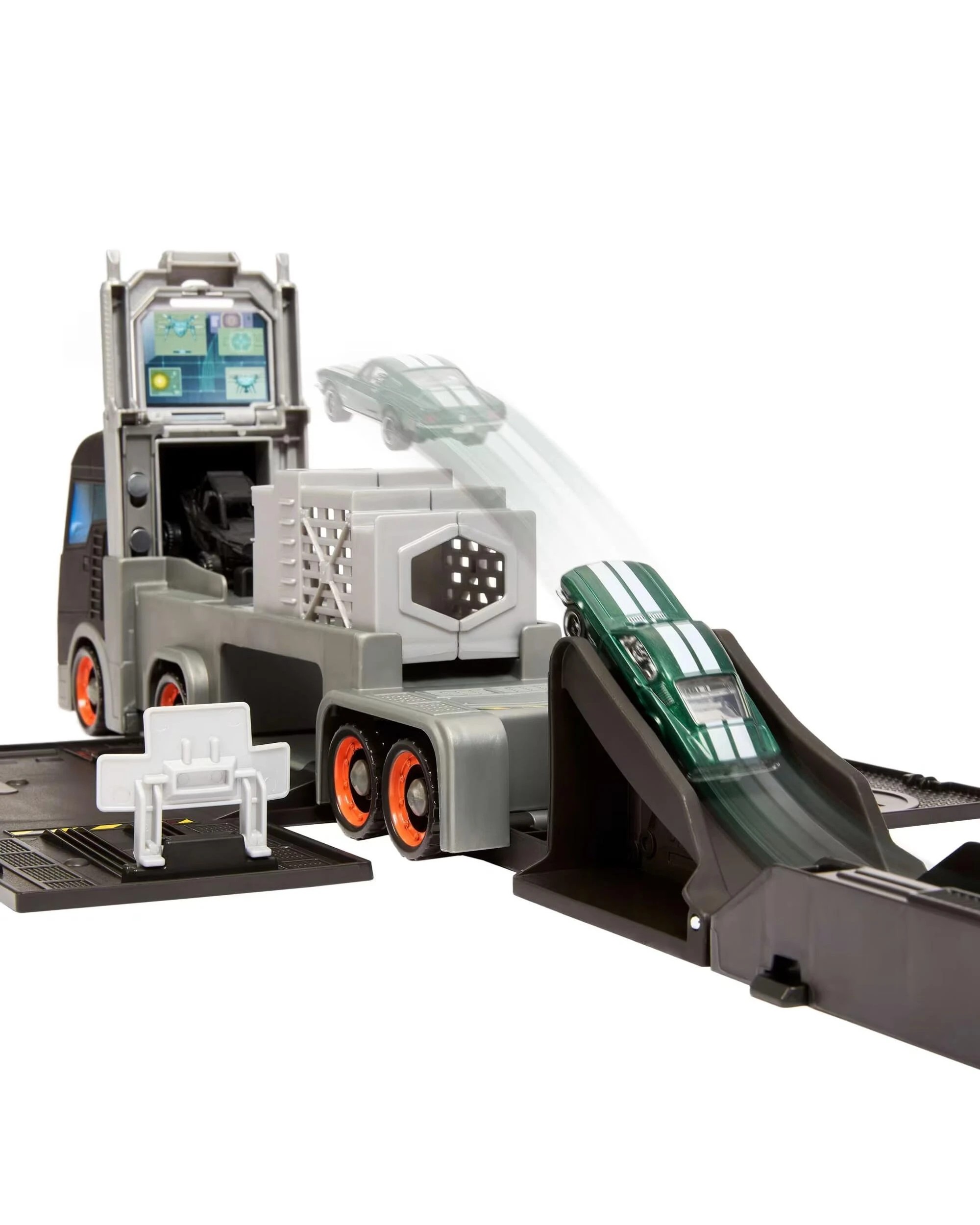 2 Matchbox The Movie Transforming Mobile Command Playset, 2 of 6
