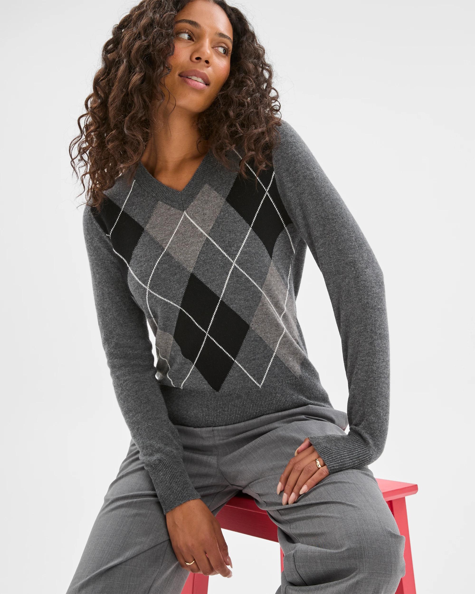 4 Preview Argyle V-Neck Jumper CHARCOAL, 4 of 7