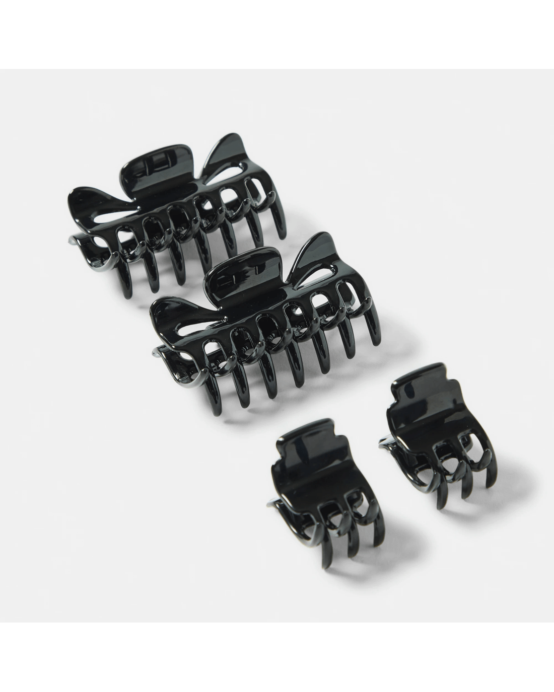 2 OXX Haircare 4 Pack Black Mixed Claw Hair Clips, 2 of 3