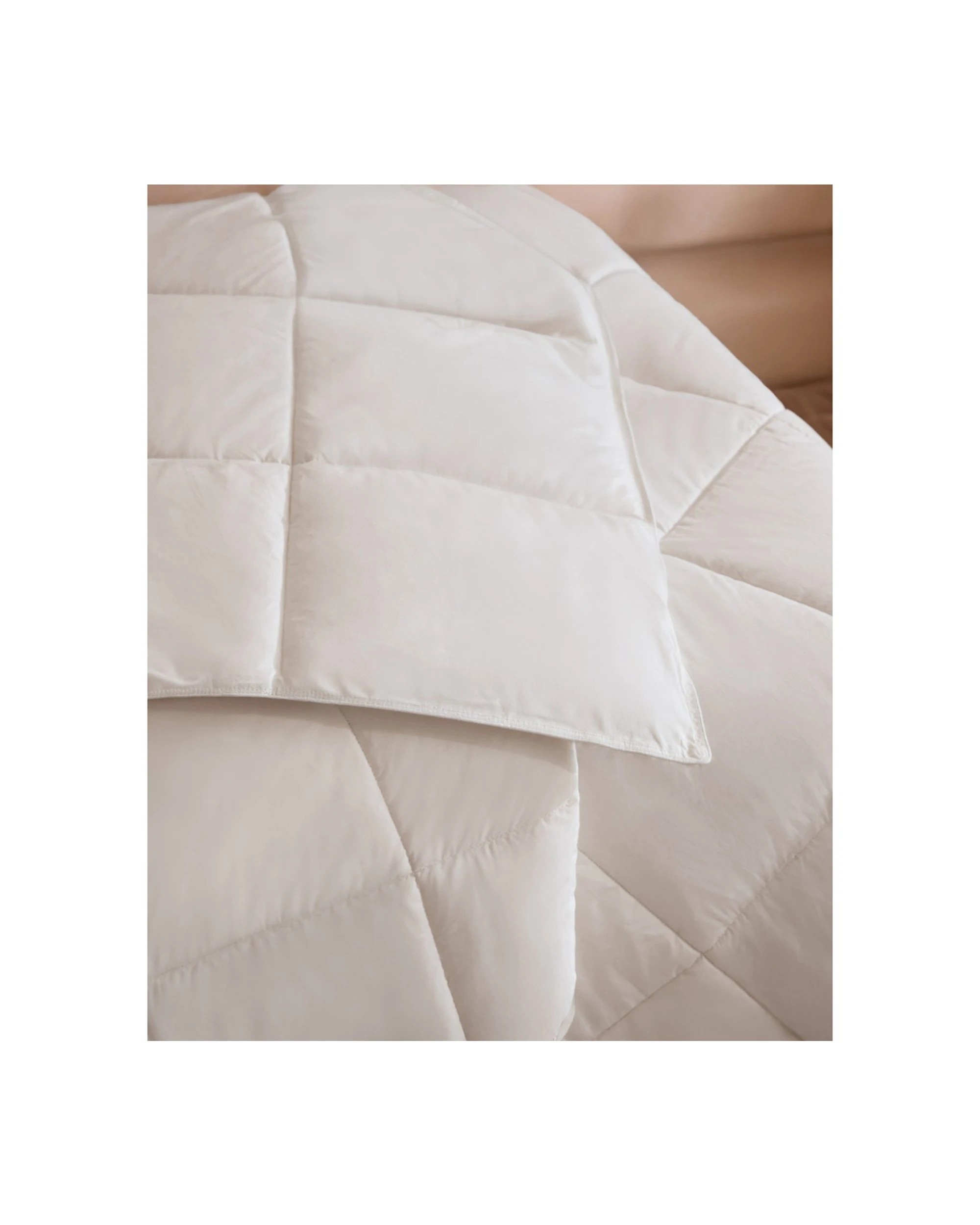 2 Bedding Co. 2x All Season Organic Bamboo Quilt Winter Bundle - Super King Bed - White, 2 of 5