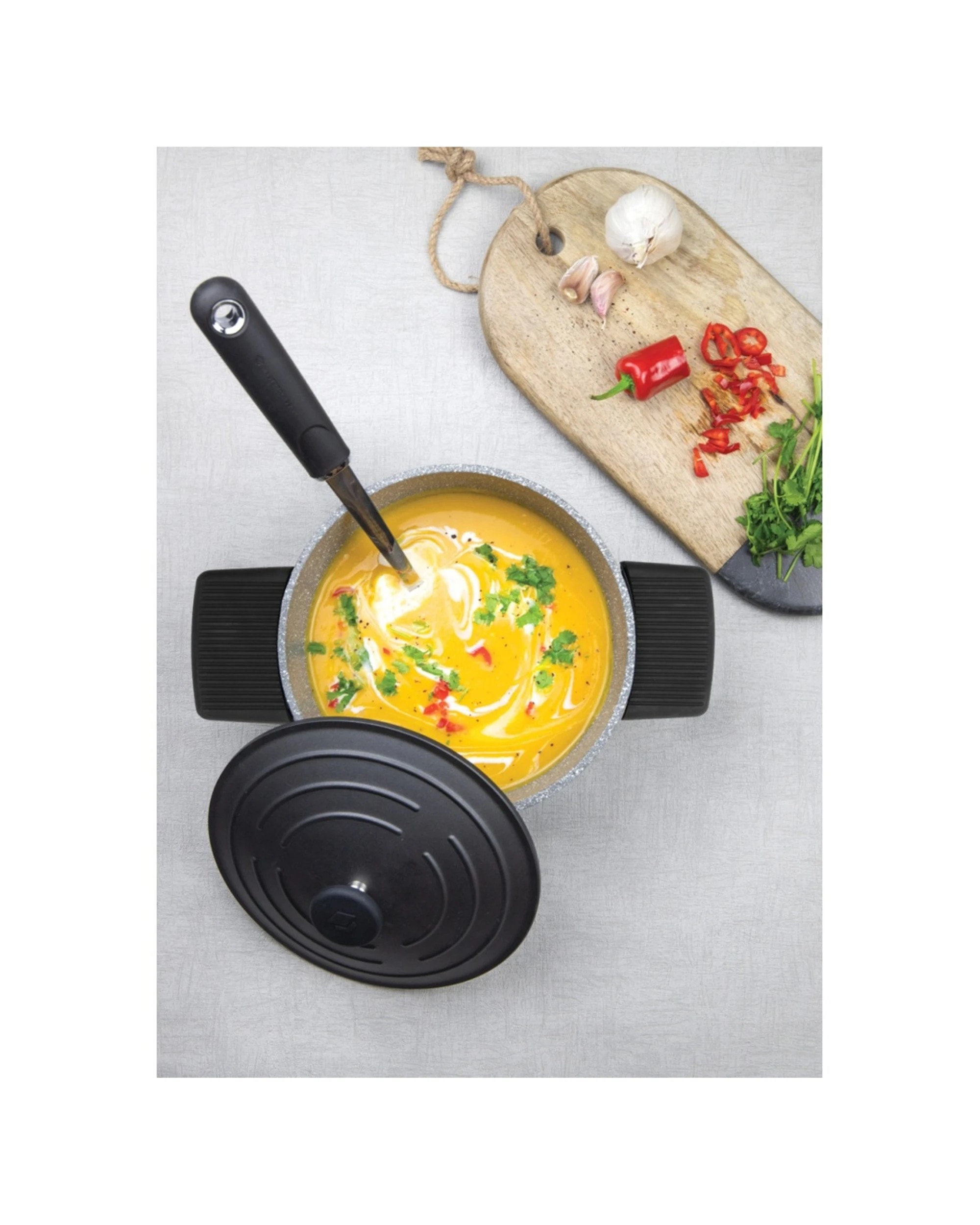 6 MasterCraft 3pc Silicone Pan Handle Sleeve Set, 6 of 6