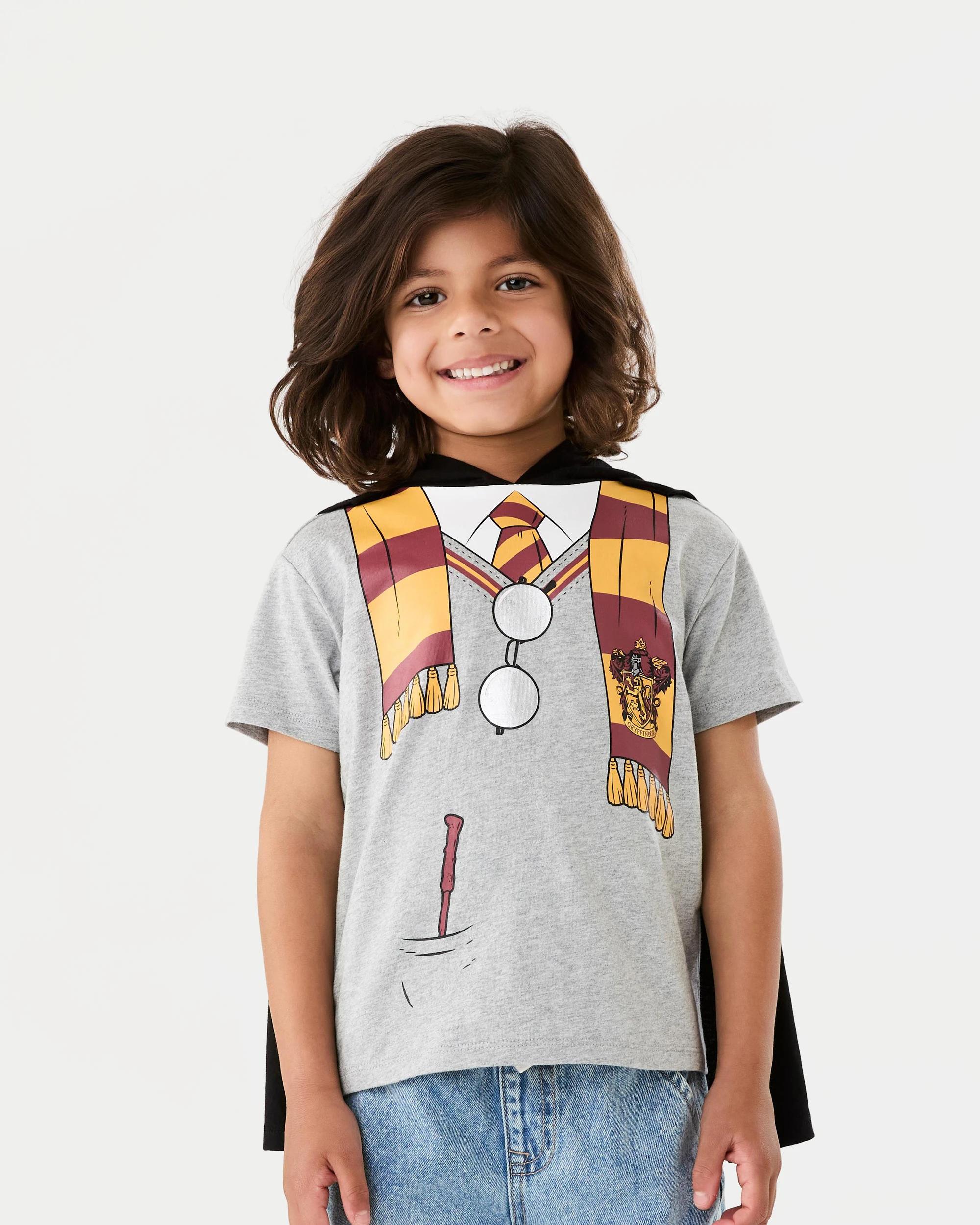 1 Harry Potter License Character Cape T-shirt Harry P, 1 of 8