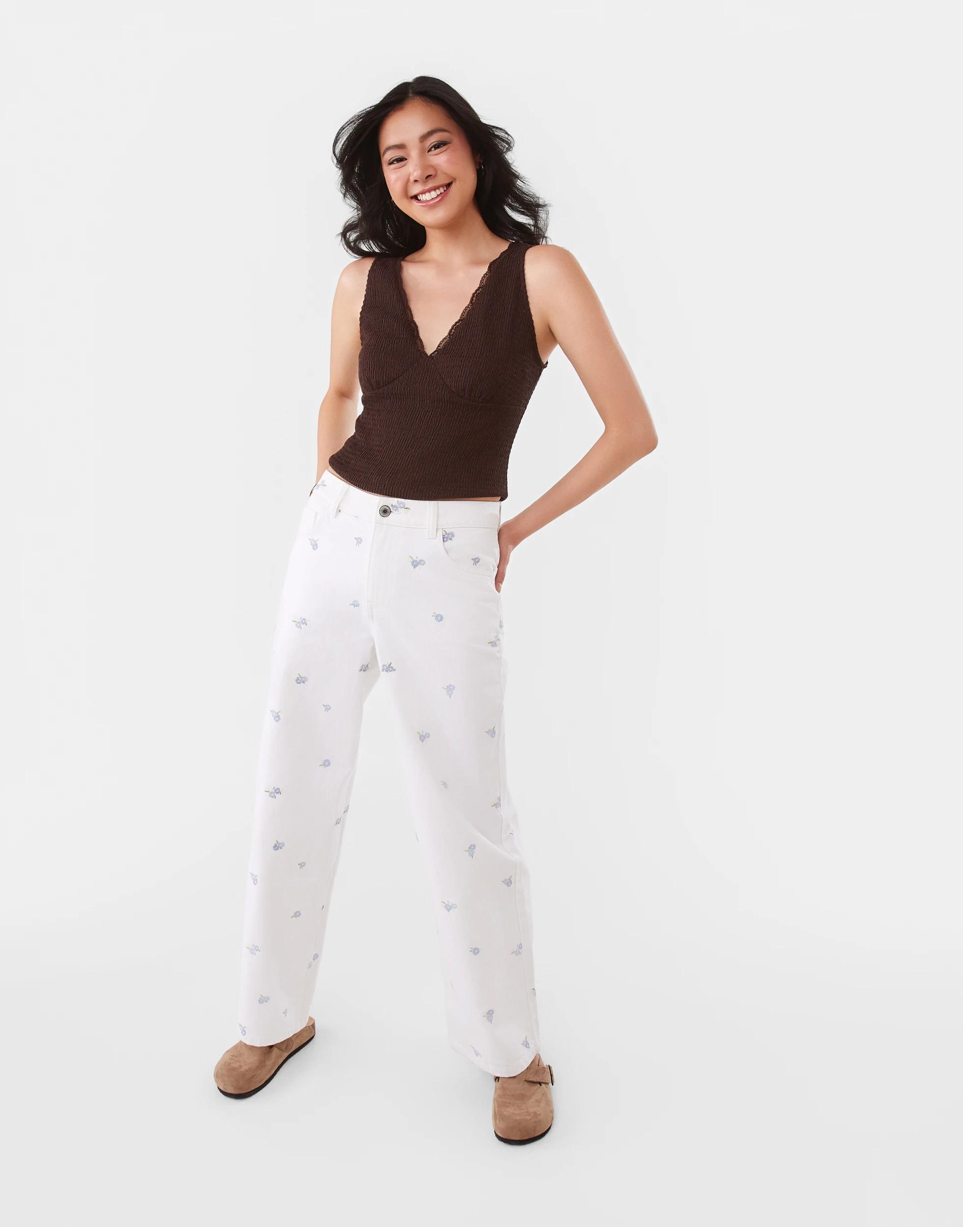 2 Sleeveless V-Neck Lace Top Melt Brown, 2 of 7