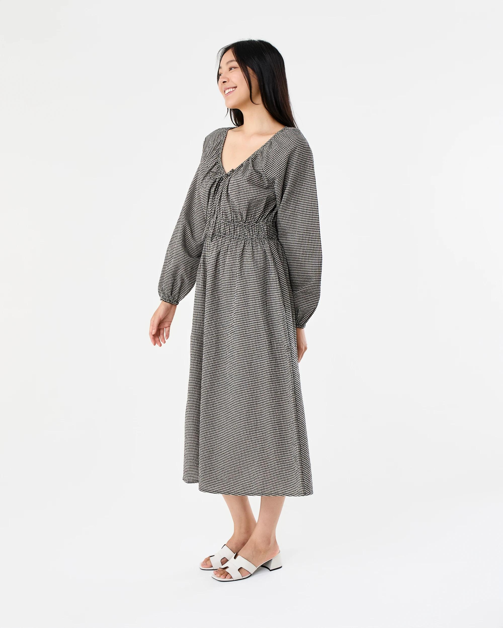 2 Long Sleeve V-Neck Gingham Midi Dress Black Ging, 2 of 7