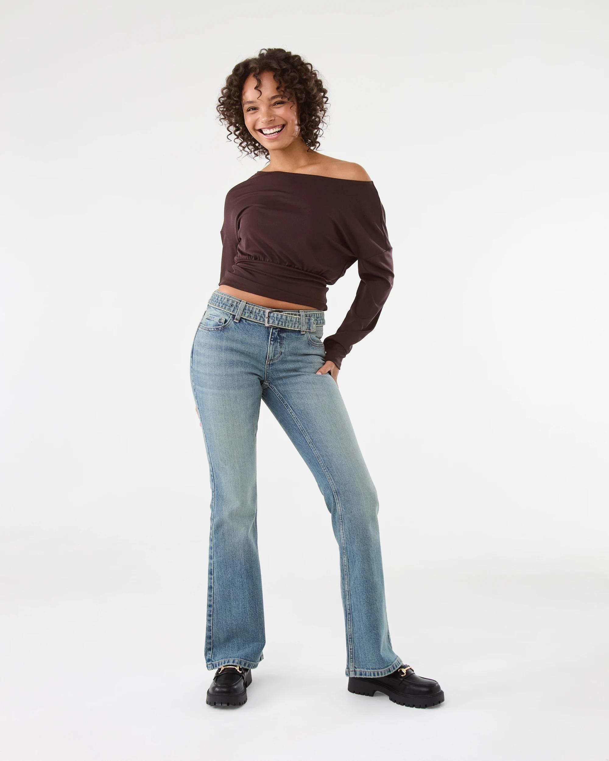 2 Long Sleeve Off the Shoulder Top Choc Plum, 2 of 7