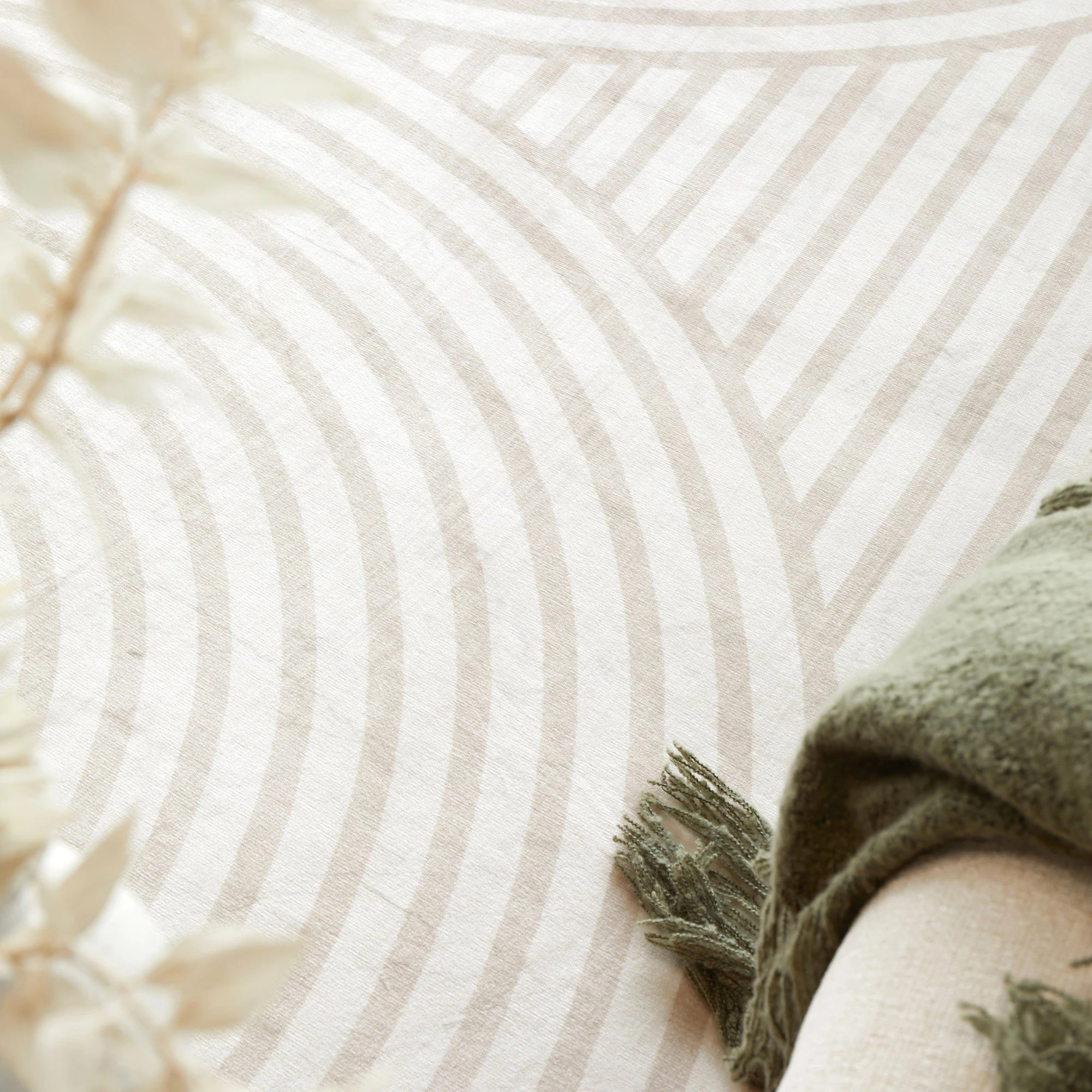 3 Common Ground Rugs Lotan 71 220x150cm - White, 3 of 9