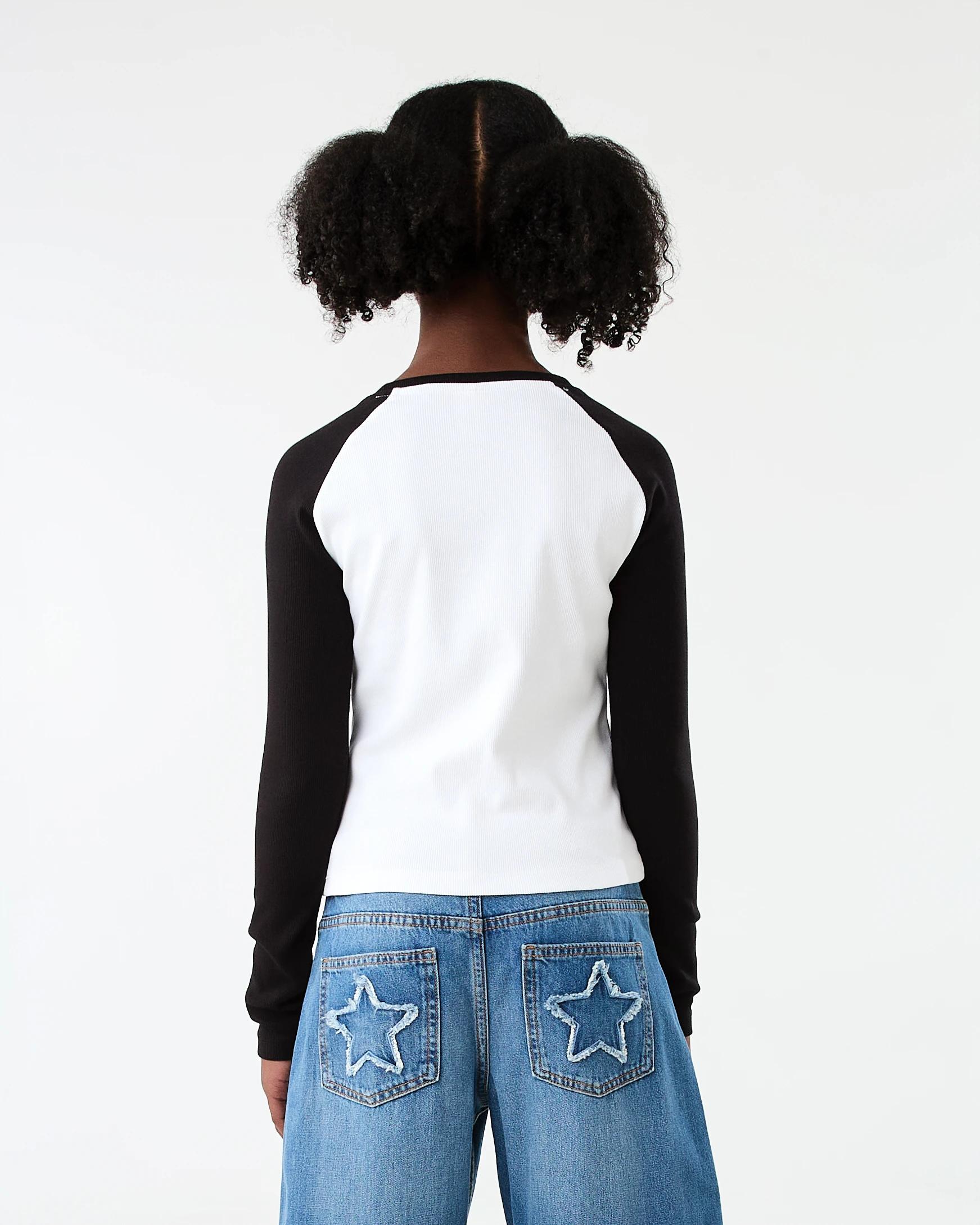 2 Long Sleeve Rib Top Blck Star, 2 of 7