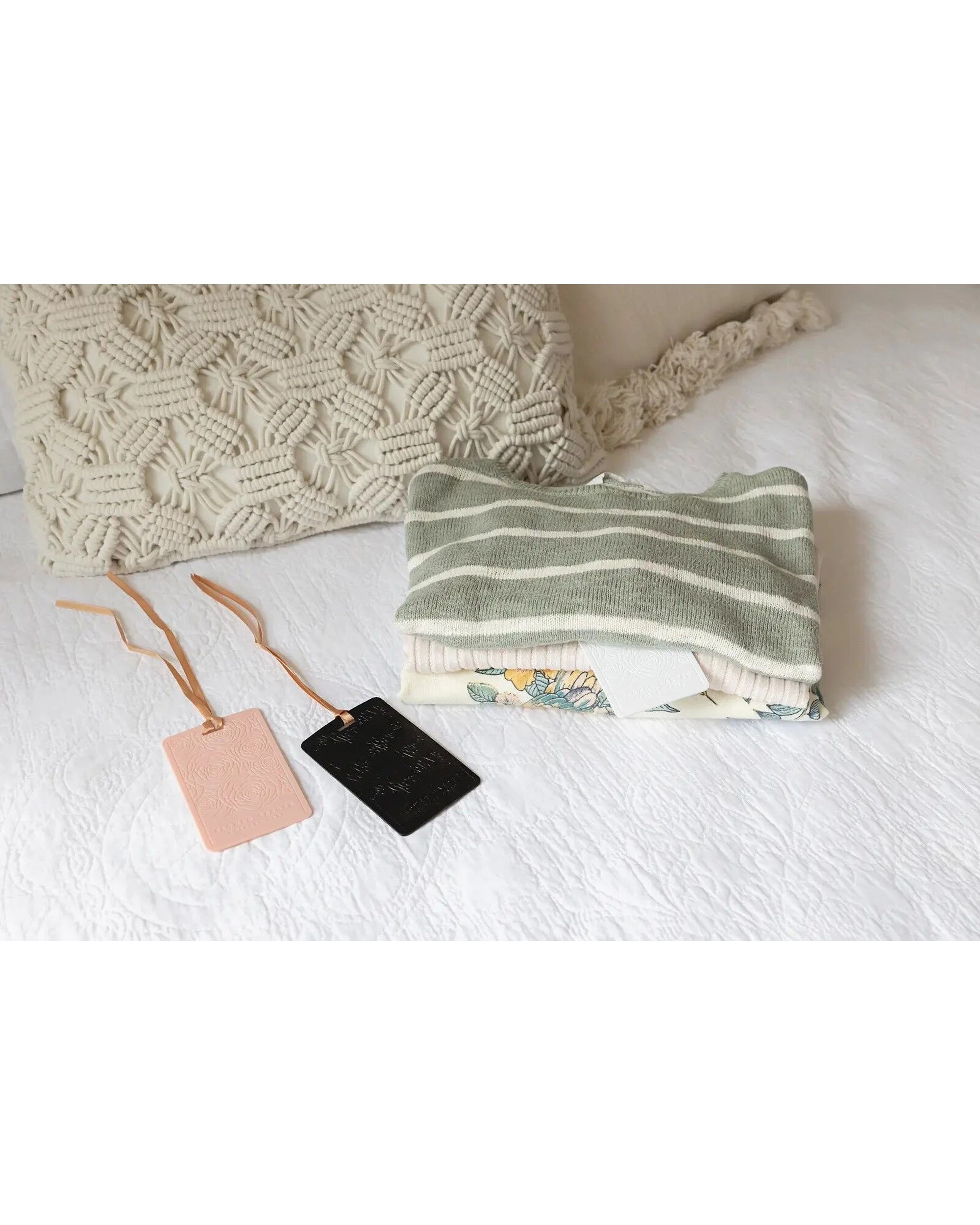 4 Bramble Bay 2x 2pc Fragrance Petal Car Air Freshener Rose Musk & Vanilla - Black, 4 of 4