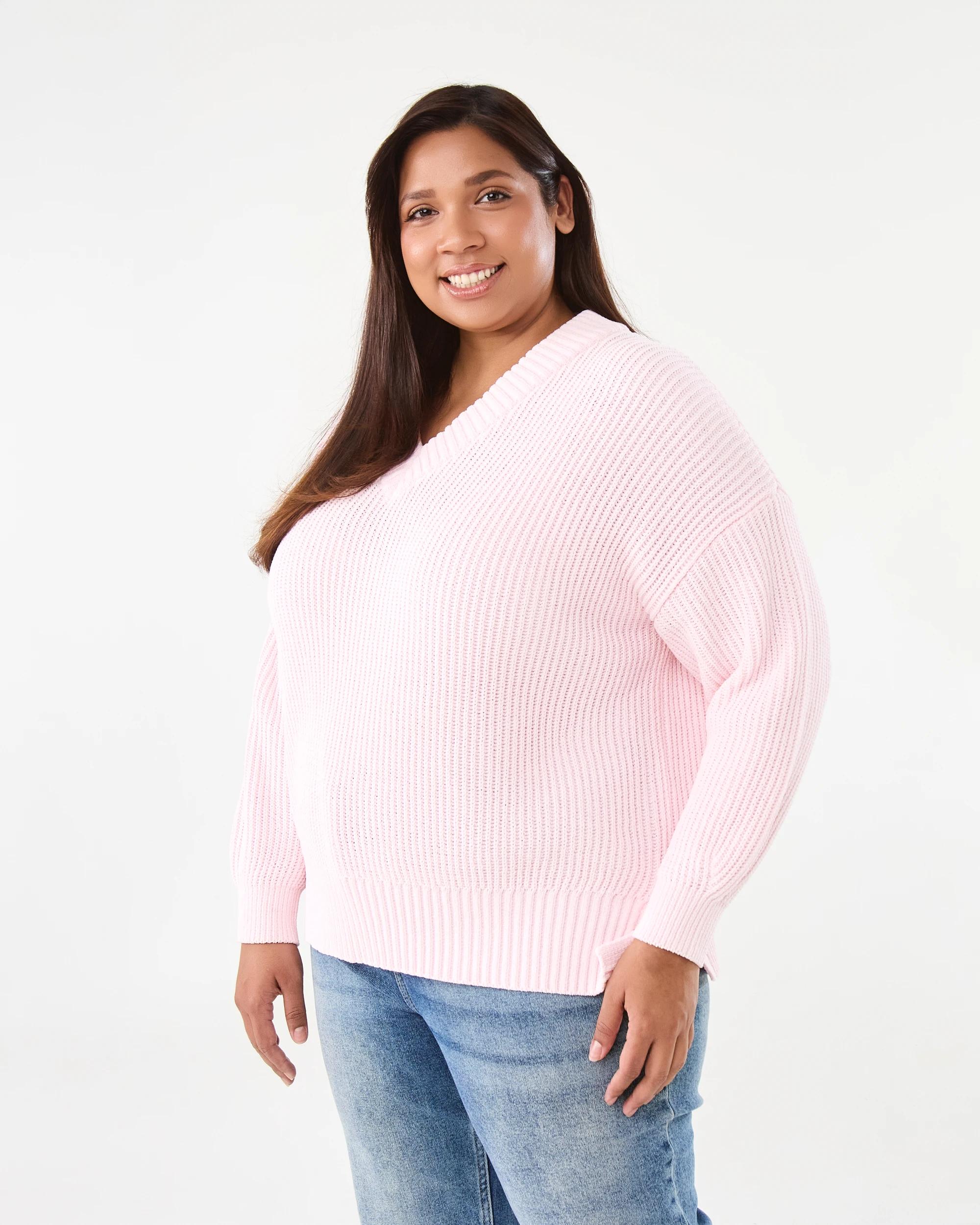 2 Curve Long Sleeve V-neck Chenille Jumper Bllet Pink, 2 of 7
