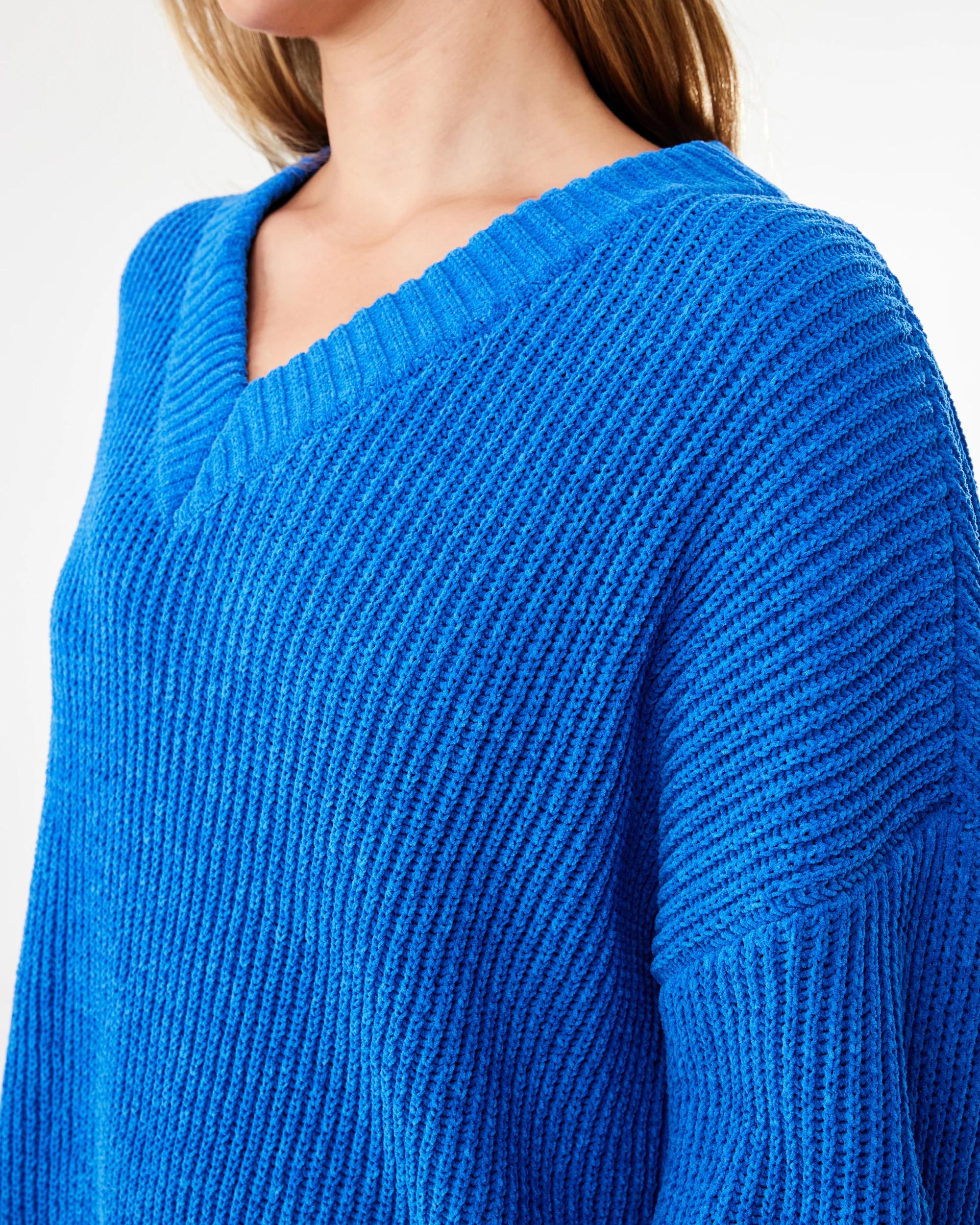 6 Chenille V Neck Jumper Maj Blu, 6 of 6