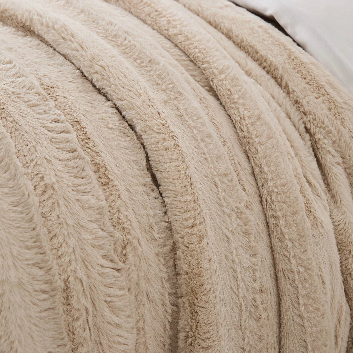 4 Faux Fur Blanket - Double/Queen Bed, Beige, 4 of 6