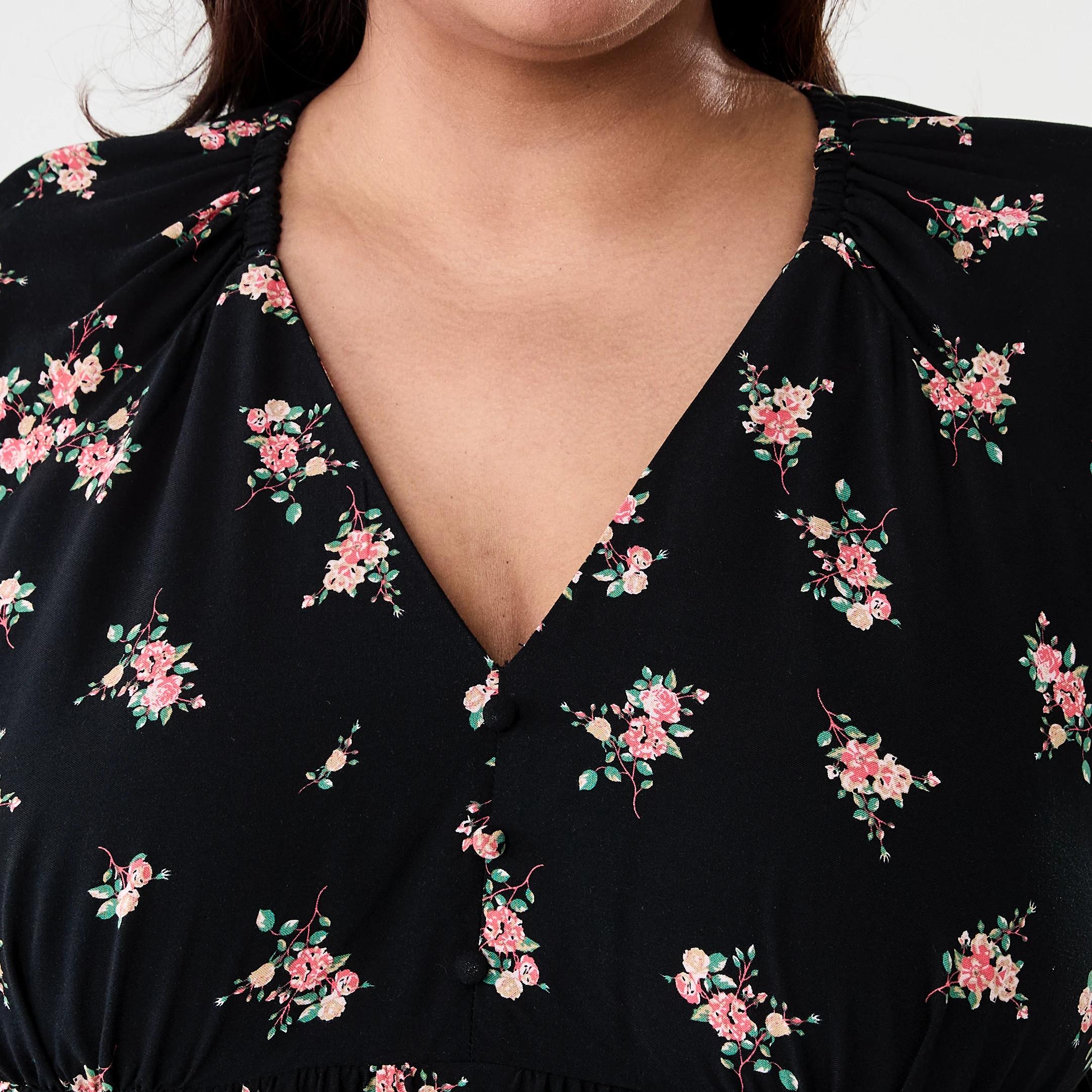 5 Curve Short Puff Sleeve Dress Rose Ditsy, 5 of 8