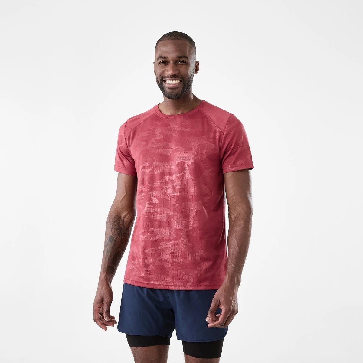 1 Active Mens Printed T-shirt EMBOSSED CAMO SOIL RED, 1 of 6