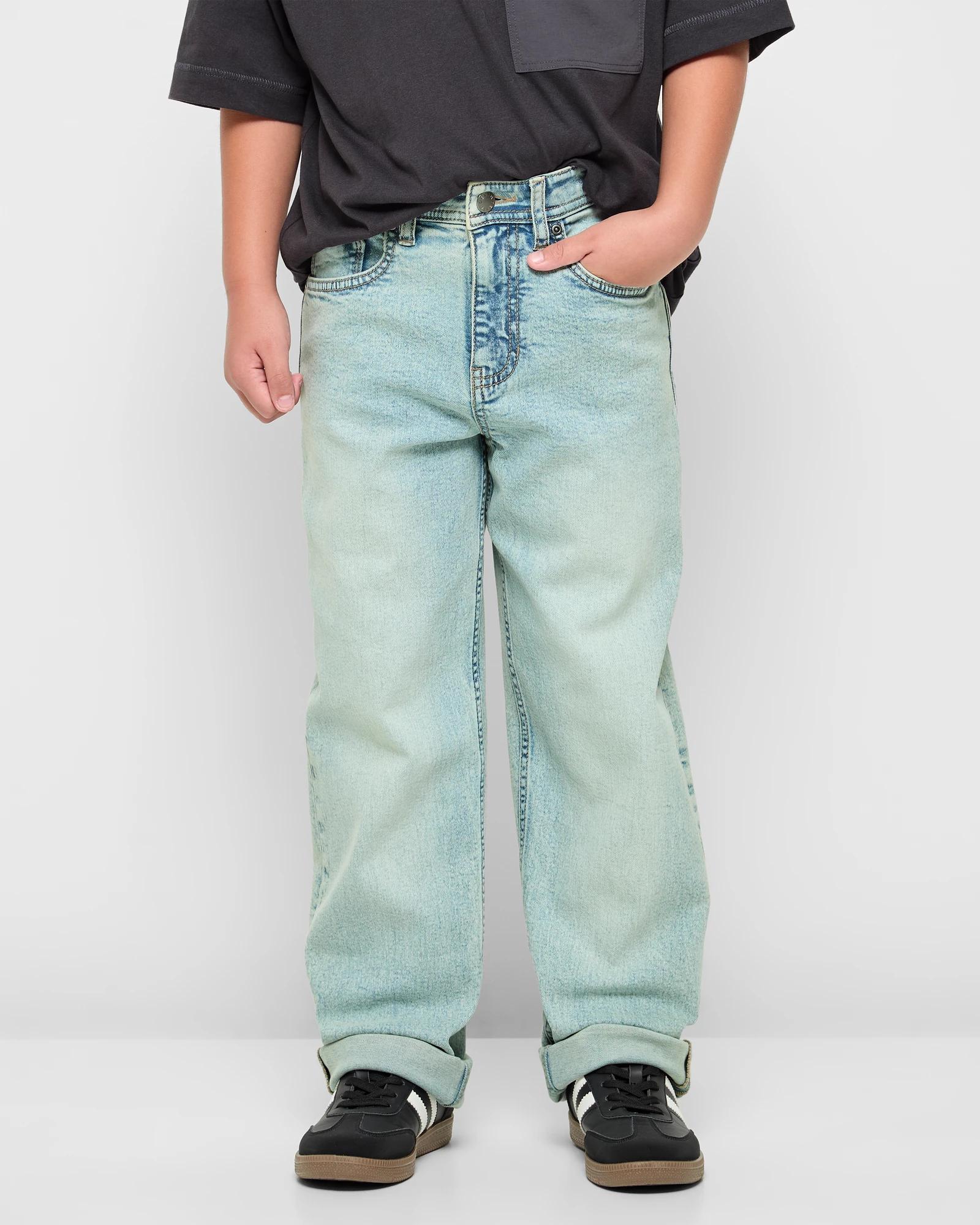 1 Target Youth Relaxed Denim Jeans LIGHT WASH, 1 of 5