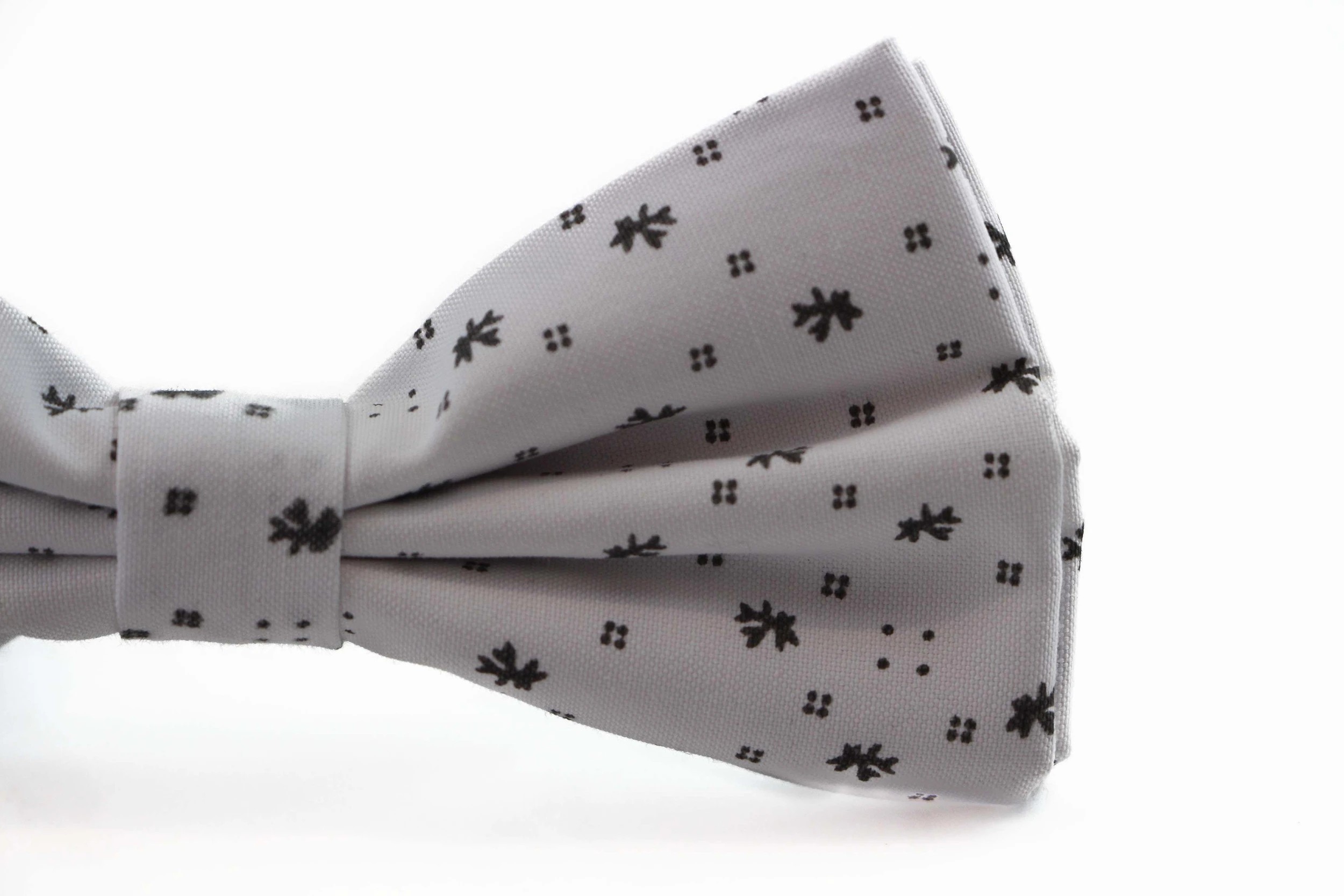 3 Zasel Mens White Preppy Leaf & Dots Patterned Cotton Bow Tie - Multi, 3 of 4